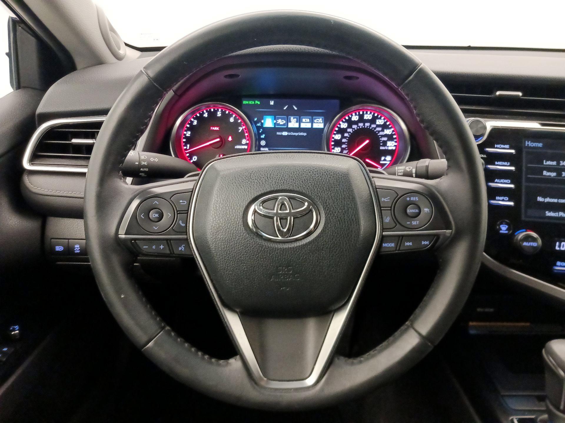 Thumbnail: 2018 Toyota Camry - 10
