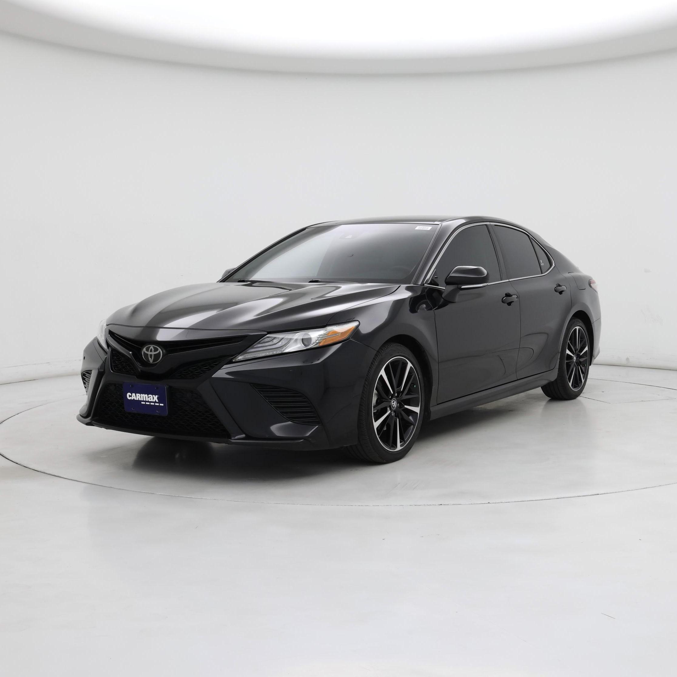 Thumbnail: 2018 Toyota Camry - 4