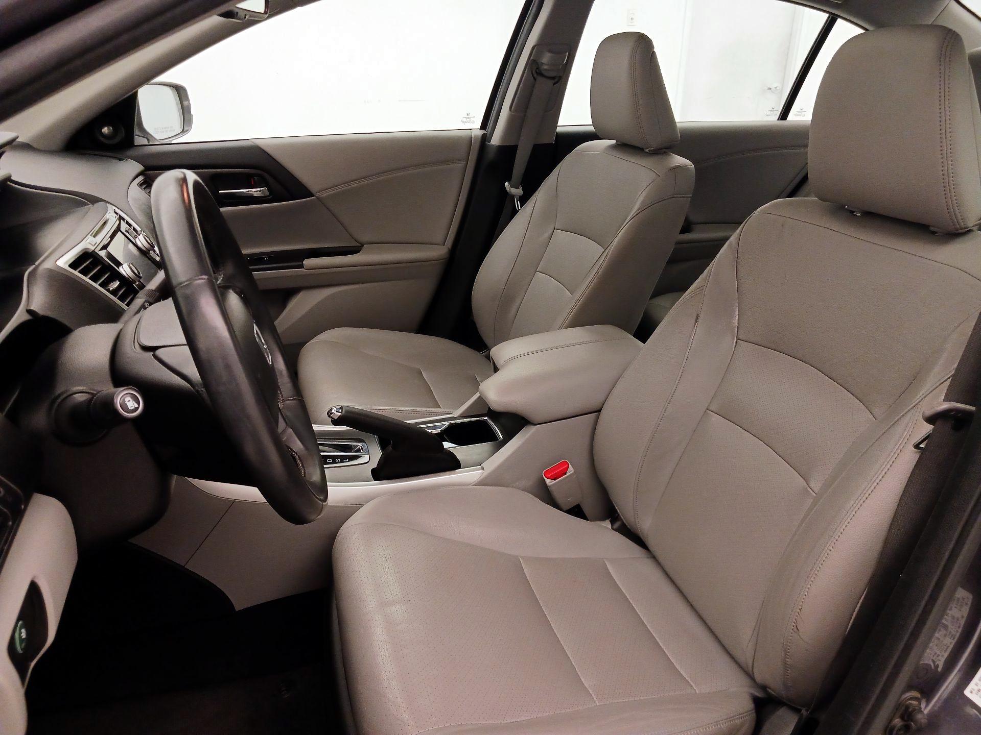 Thumbnail: 2015 Honda Accord - 11