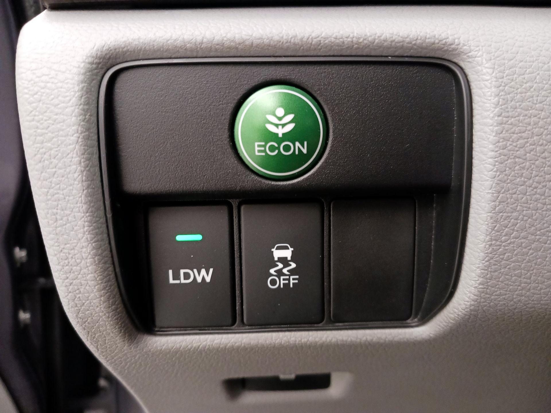 Thumbnail: 2015 Honda Accord - 13