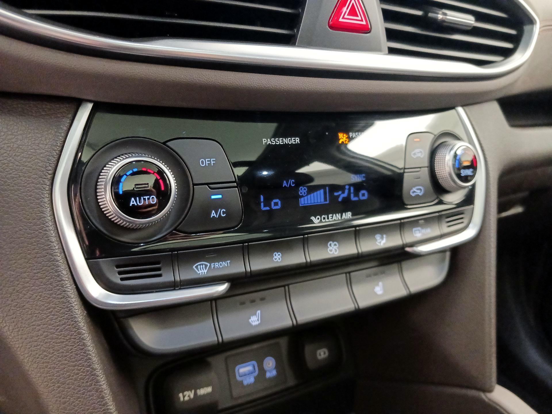Thumbnail: 2019 Hyundai Santa Fe - 16