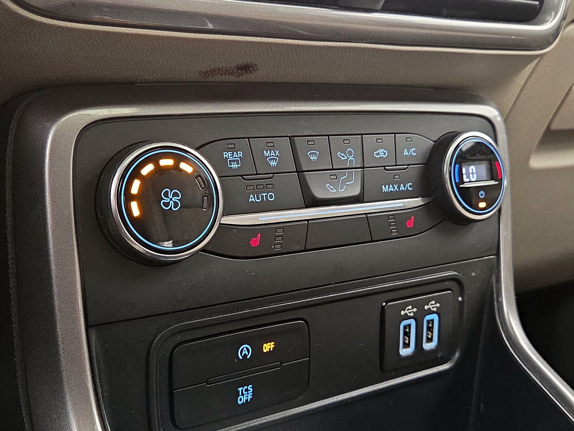Thumbnail: 2019 Ford EcoSport - 17