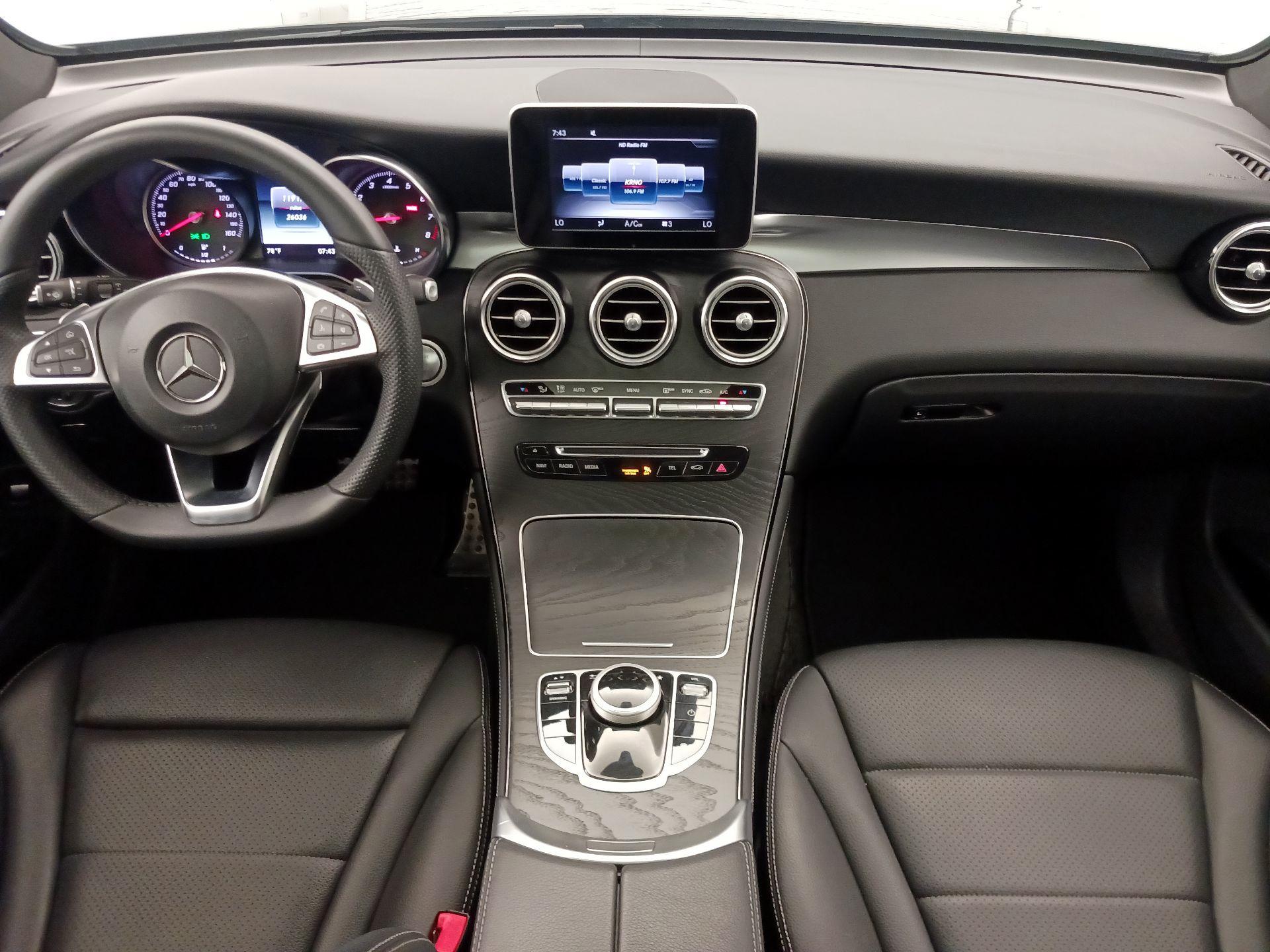 Thumbnail: 2018 Mercedes-Benz GLC - 9