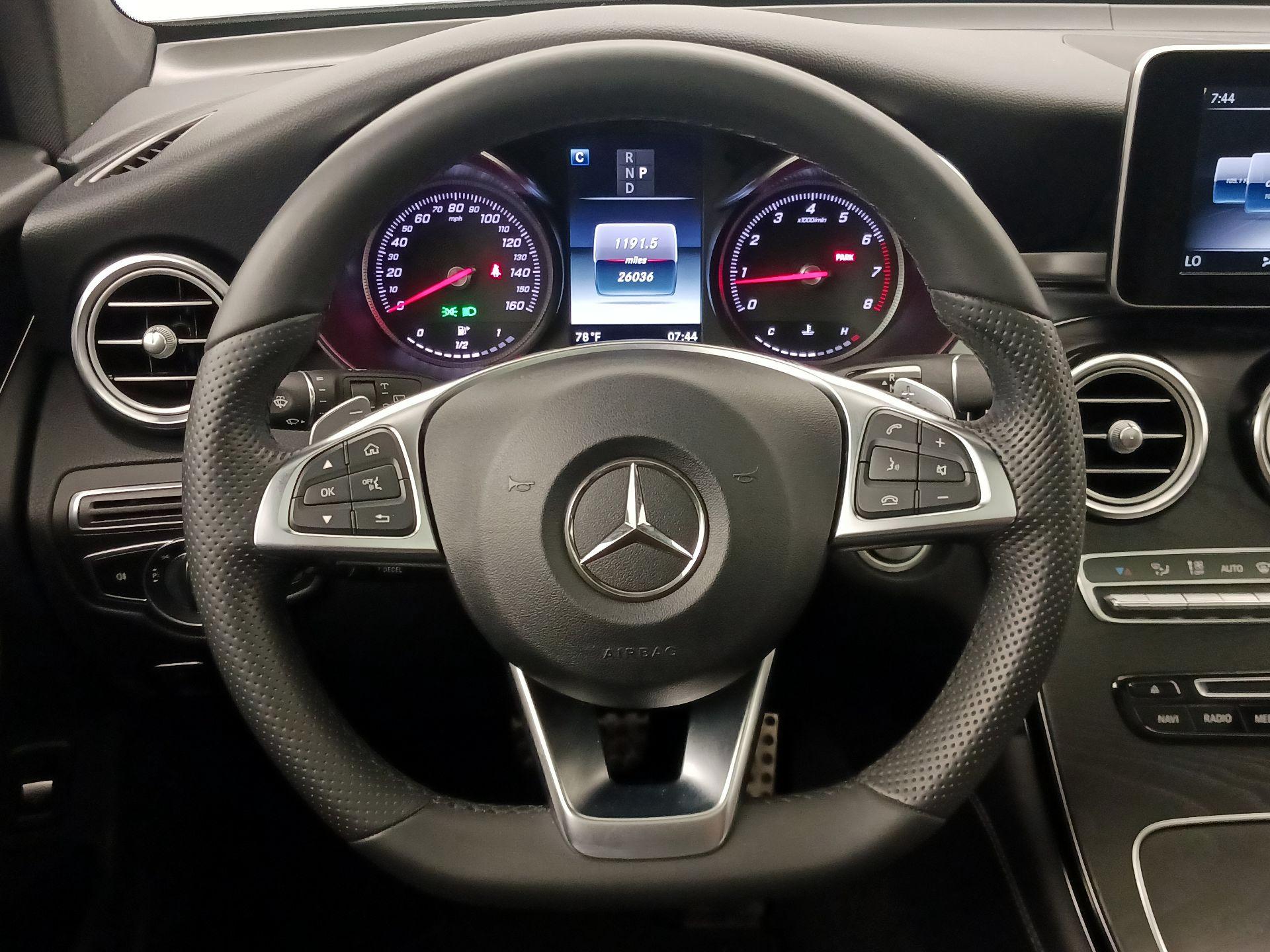 Thumbnail: 2018 Mercedes-Benz GLC - 10