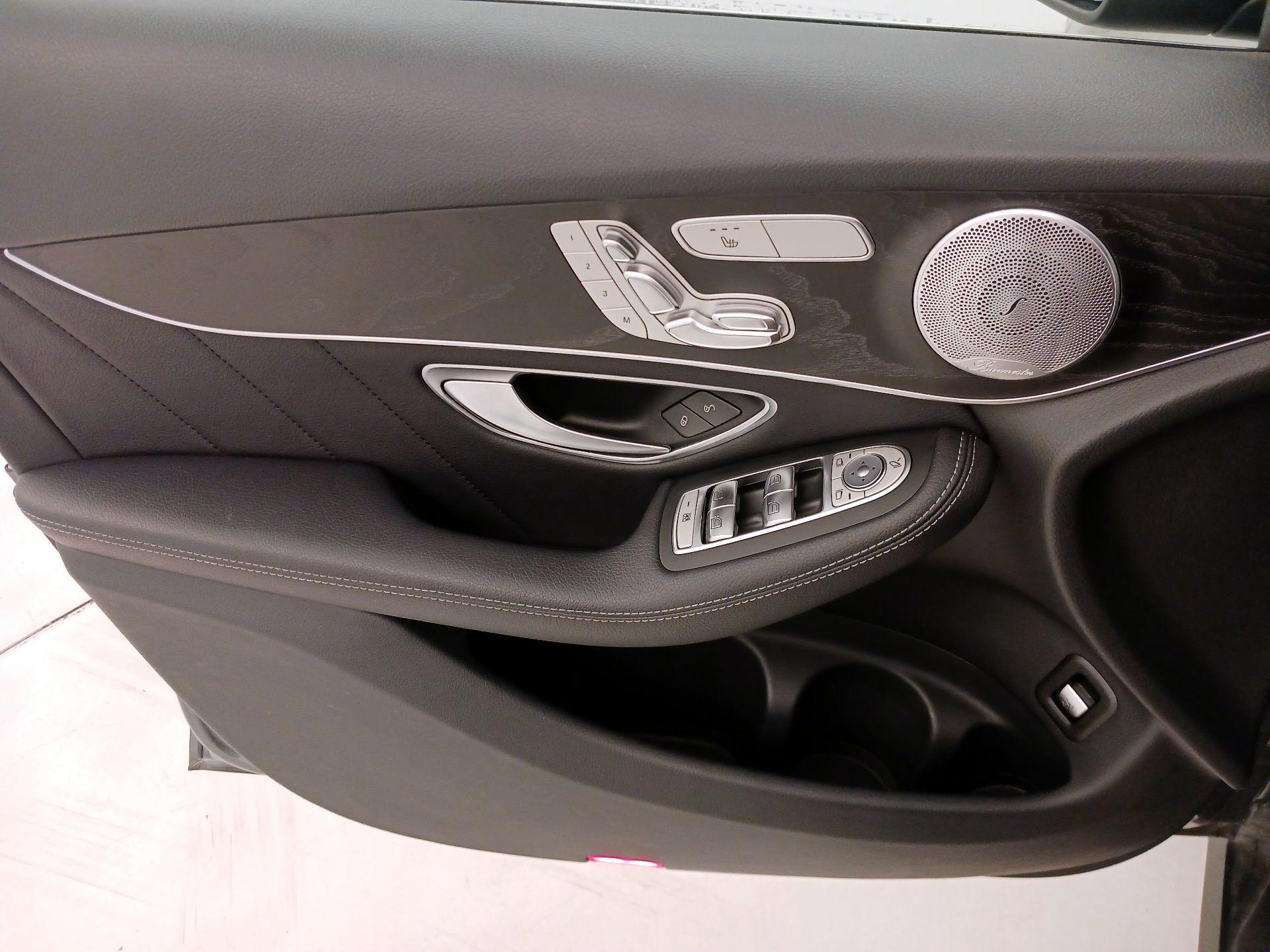 Thumbnail: 2018 Mercedes-Benz GLC - 12