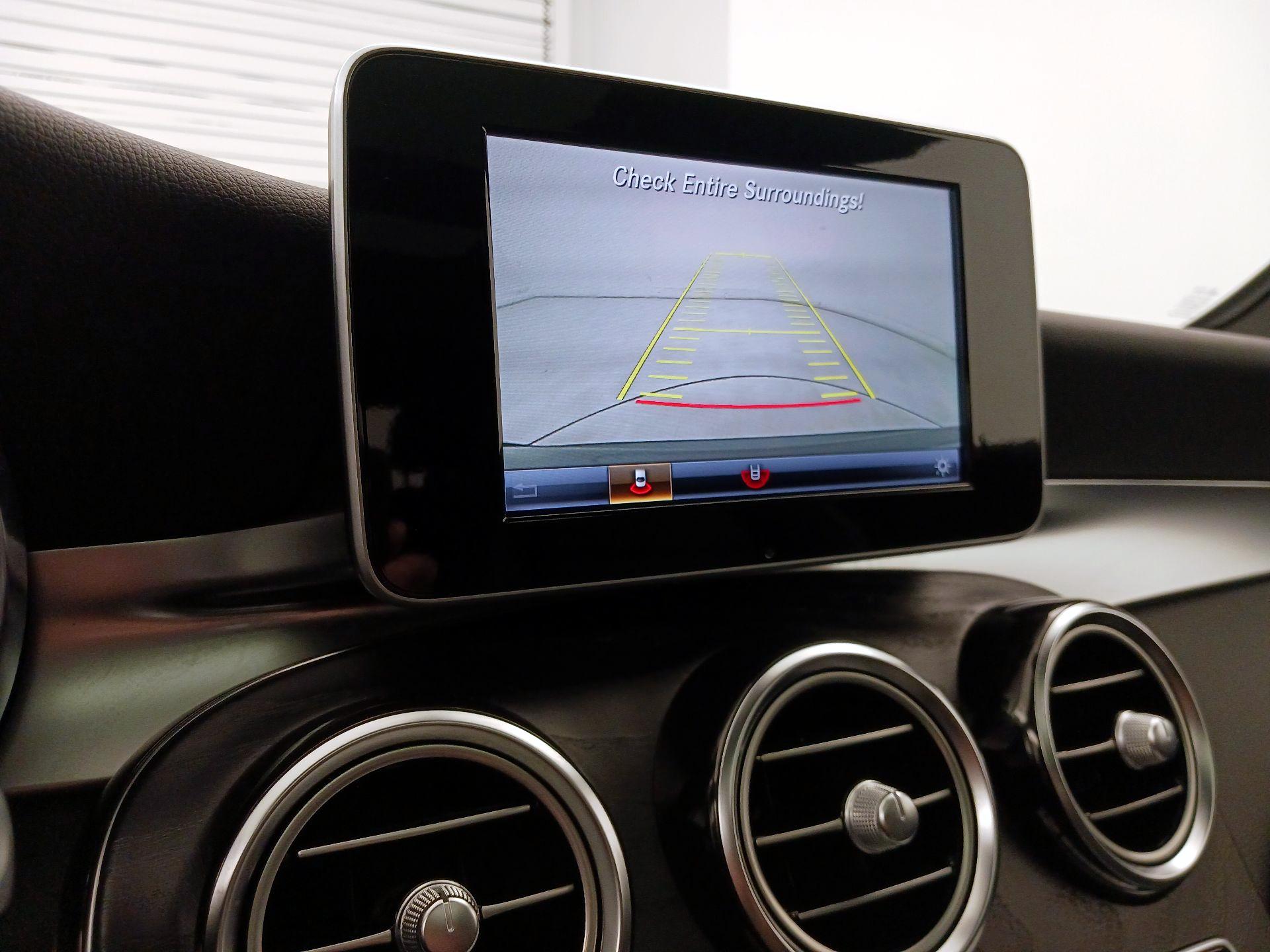 Thumbnail: 2018 Mercedes-Benz GLC - 14