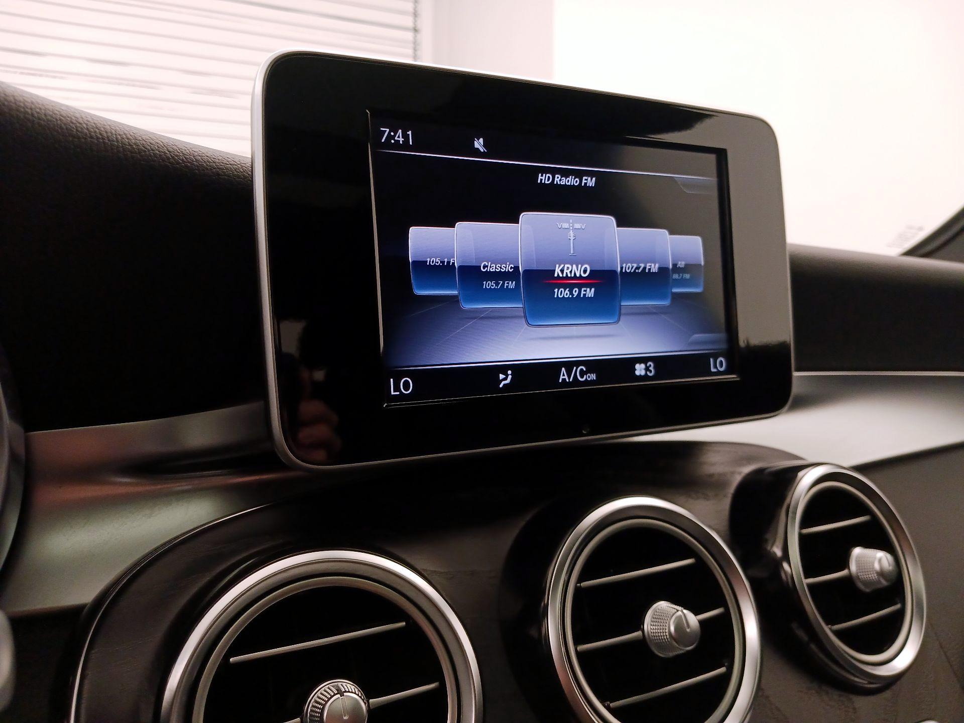 Thumbnail: 2018 Mercedes-Benz GLC - 15