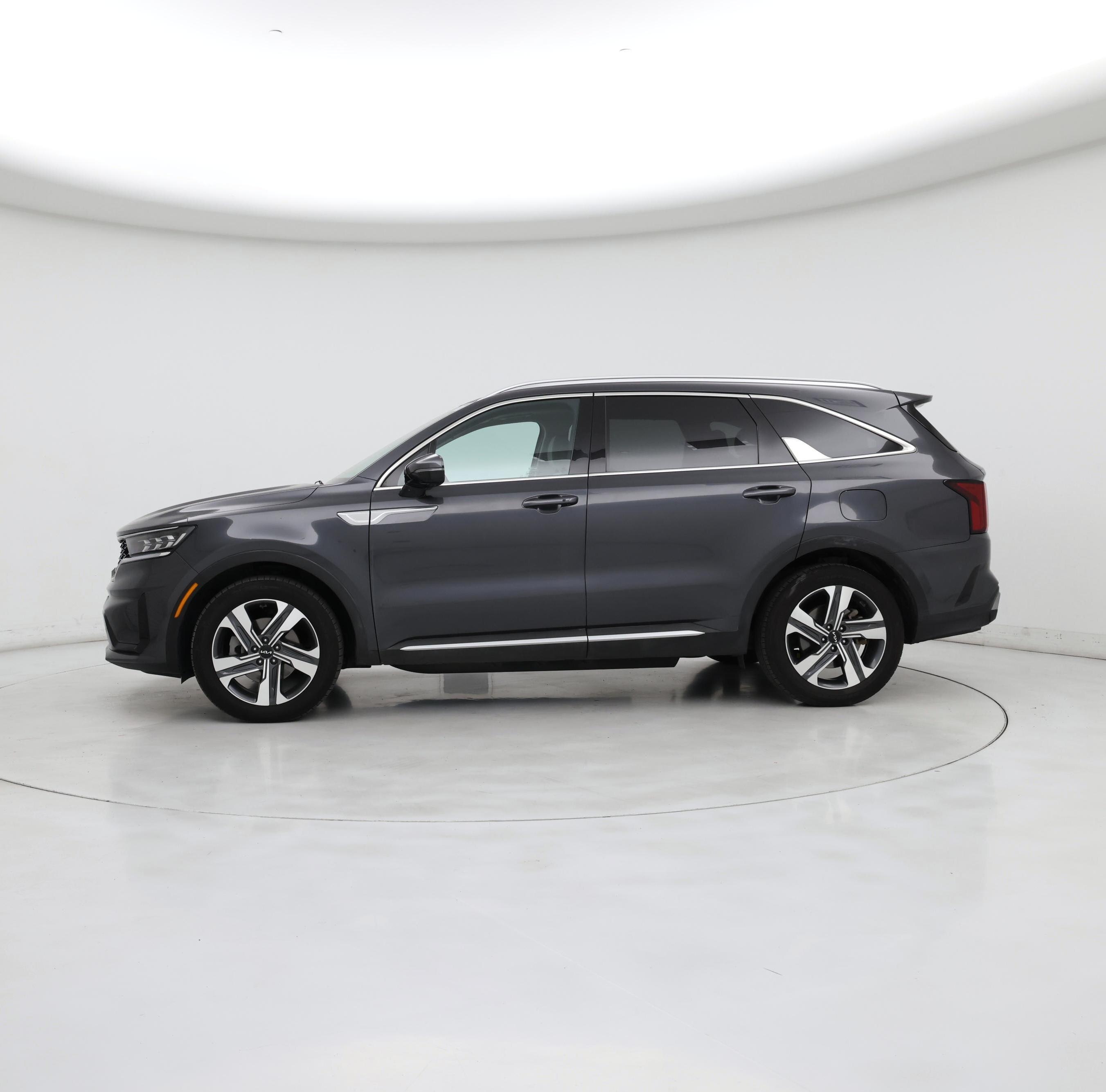 Thumbnail: 2023 Kia Sorento - 3