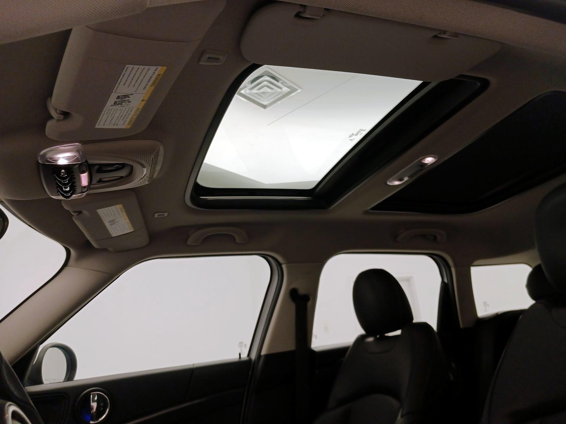 Thumbnail: 2019 MINI Cooper Countryman - 19