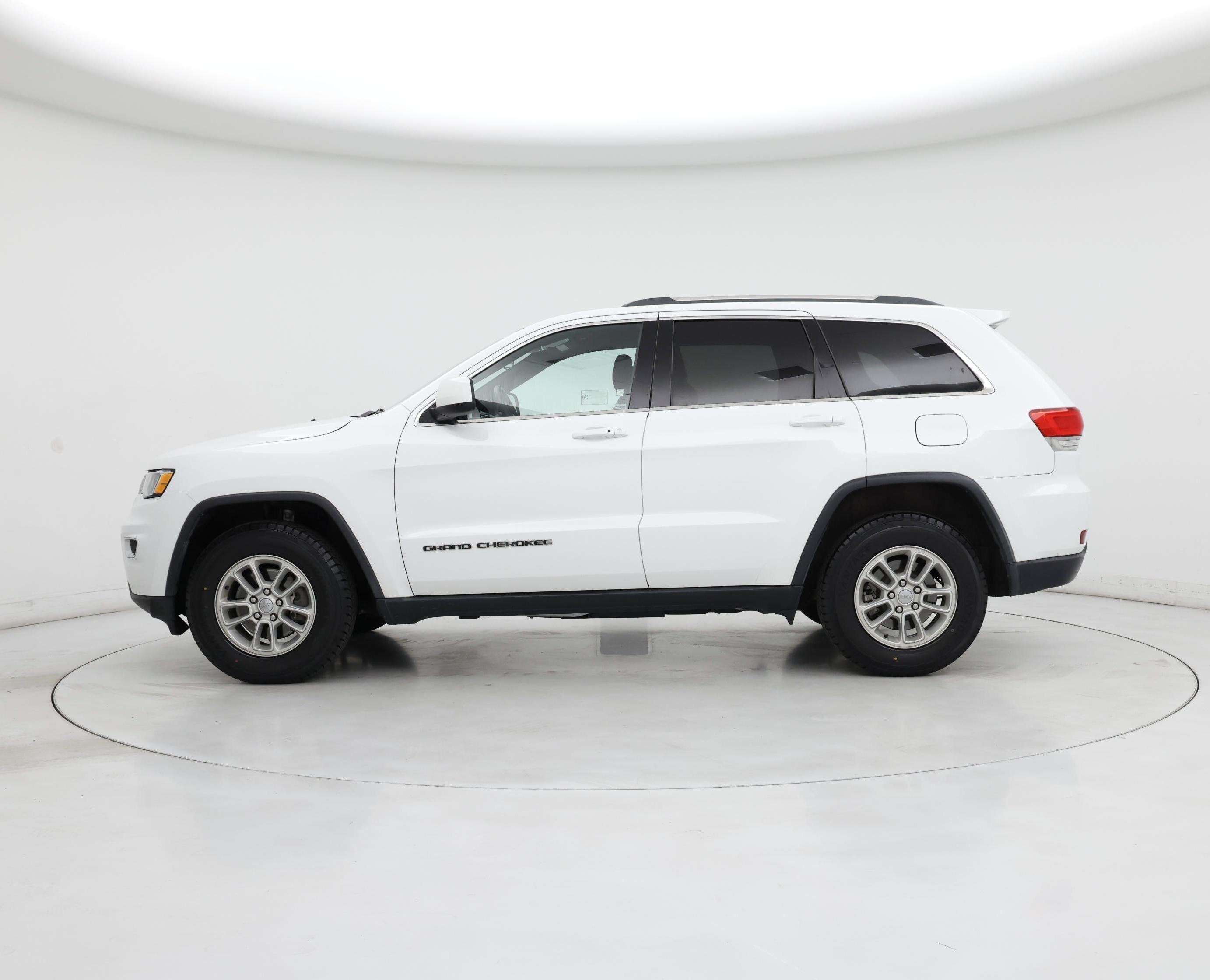 Thumbnail: 2018 Jeep Grand Cherokee - 3