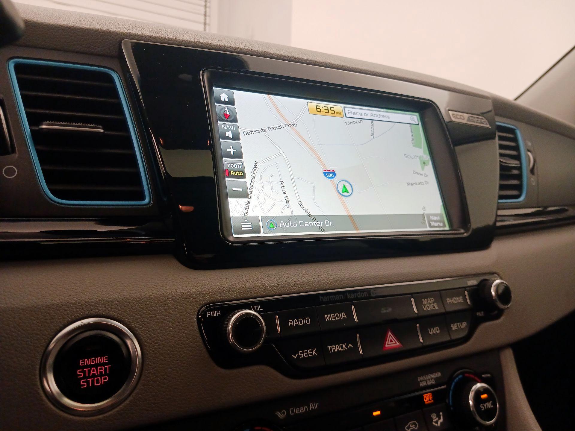 Thumbnail: 2017 Kia Niro - 14