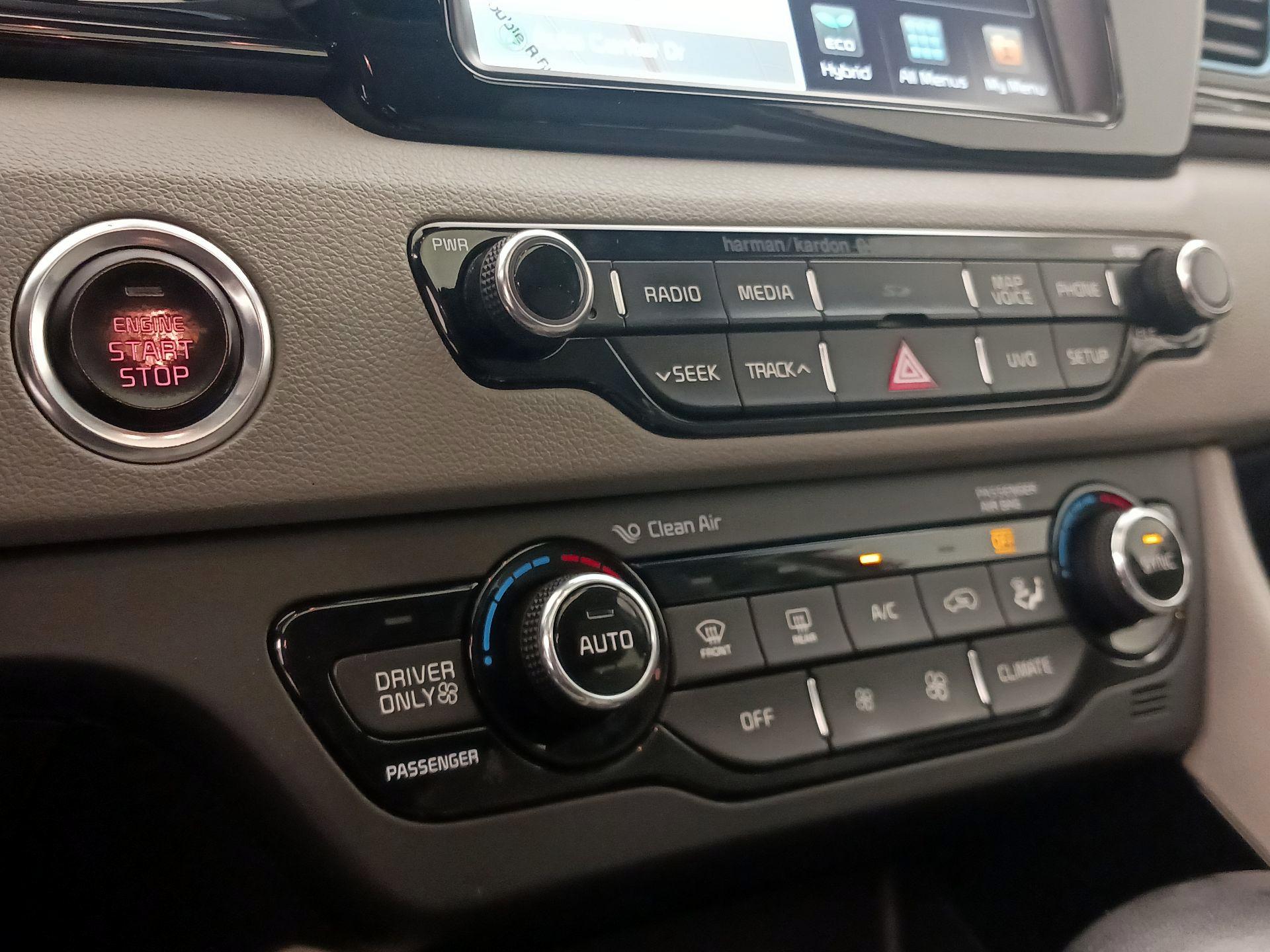 Thumbnail: 2017 Kia Niro - 17
