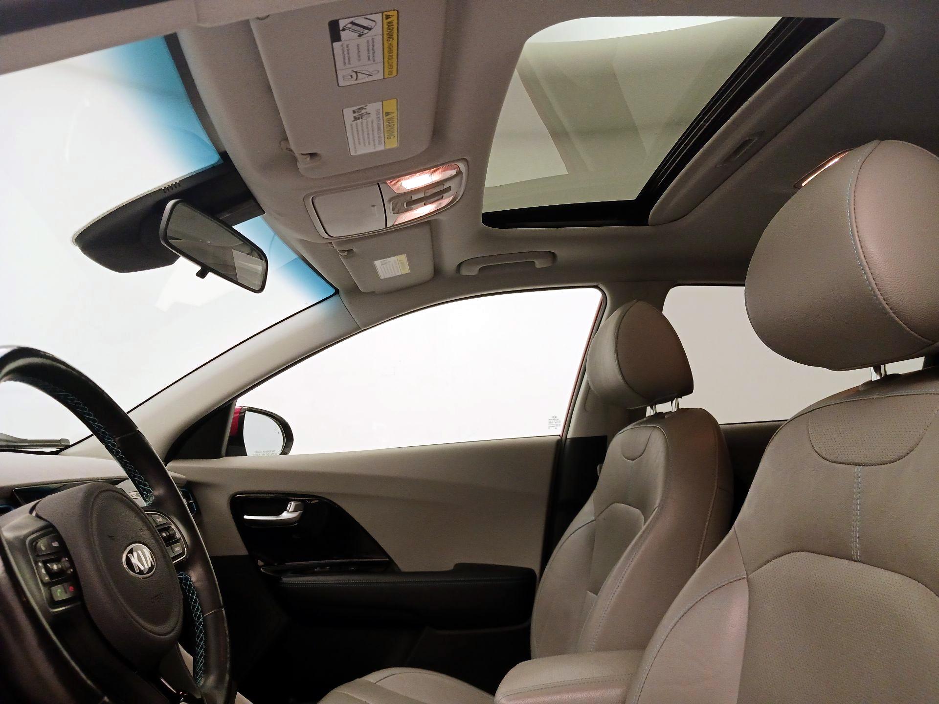 Thumbnail: 2017 Kia Niro - 20