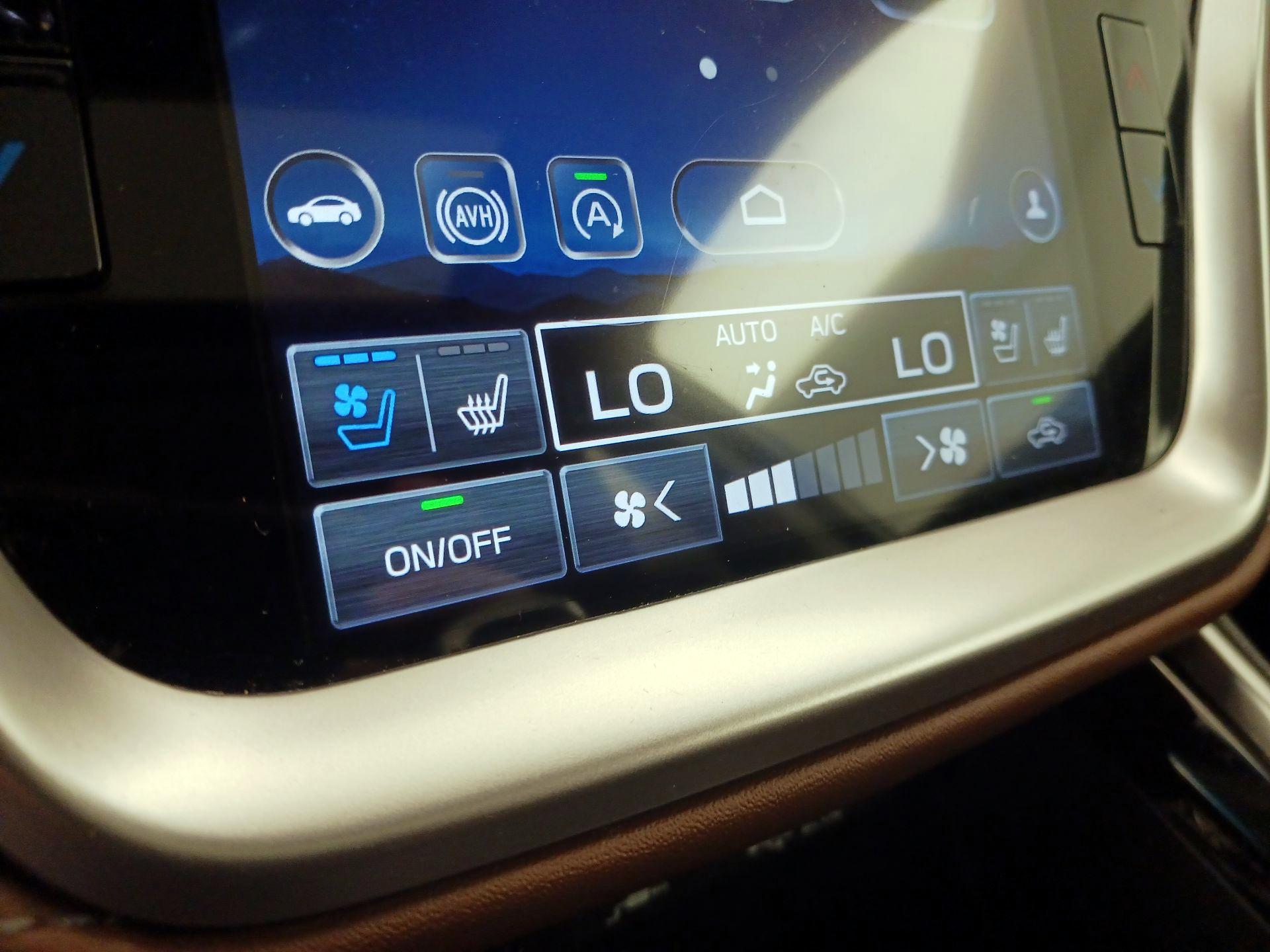 Thumbnail: 2022 Subaru Outback - 16