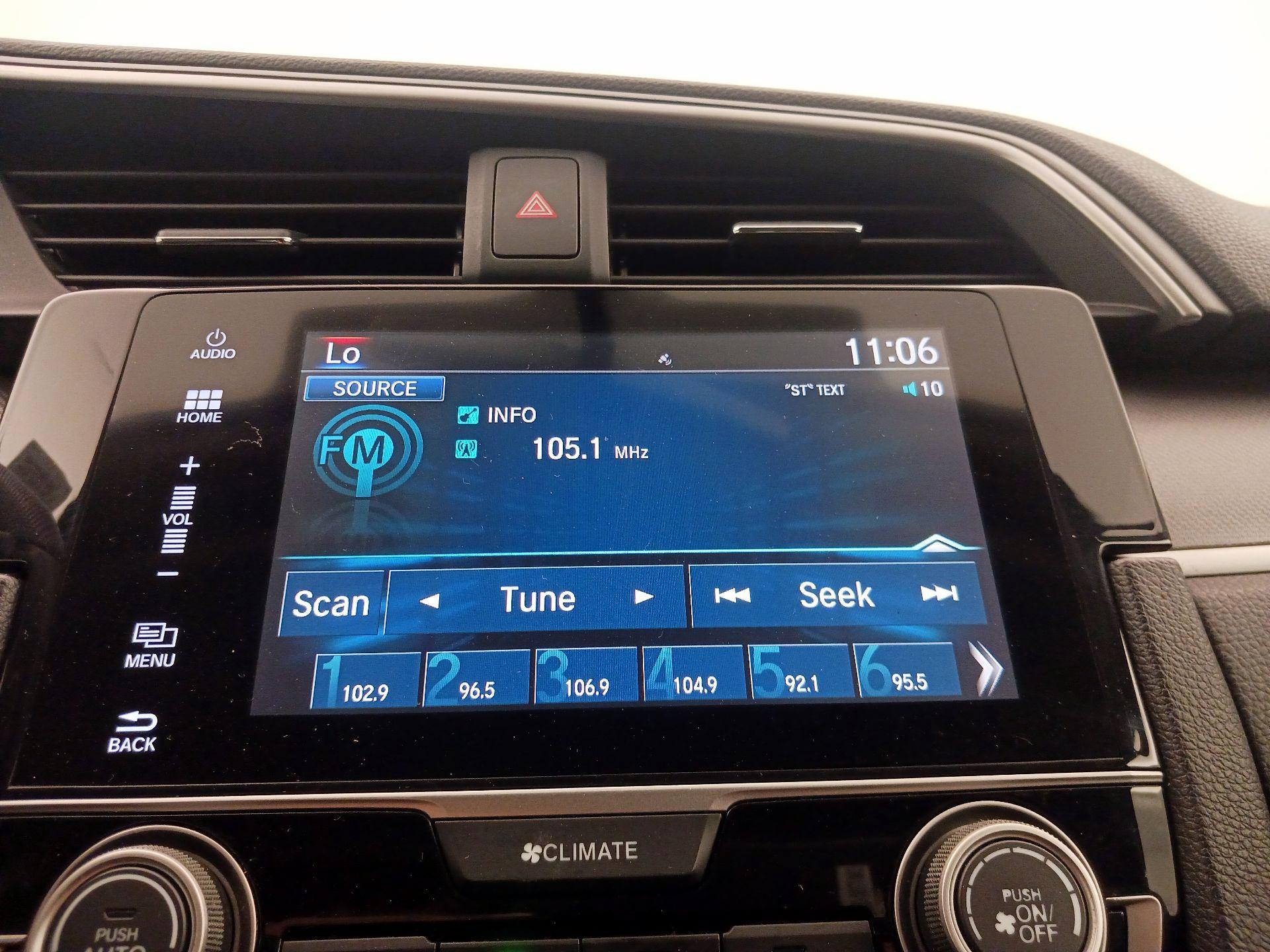 Thumbnail: 2016 Honda Civic - 15