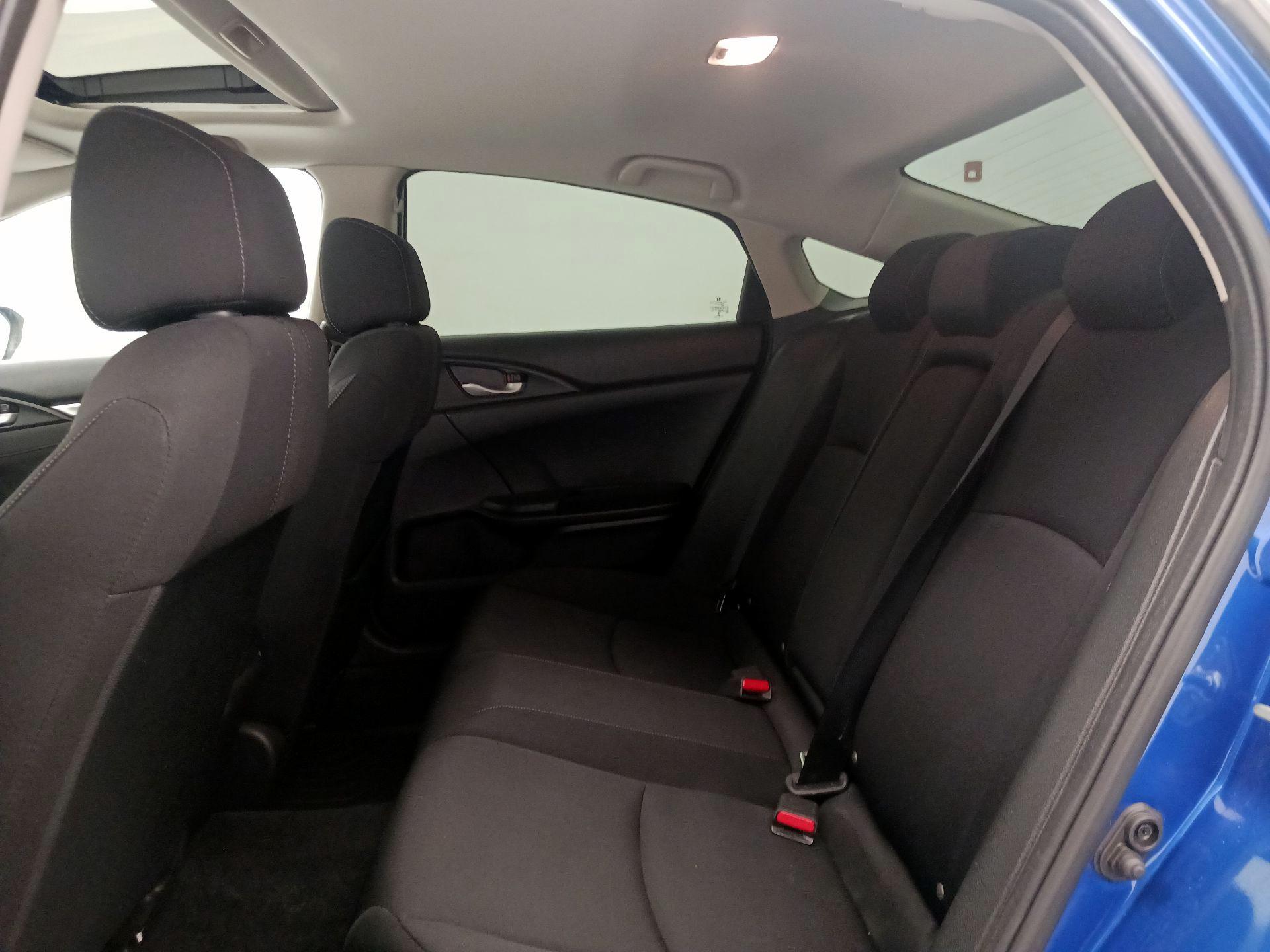 Thumbnail: 2016 Honda Civic - 20