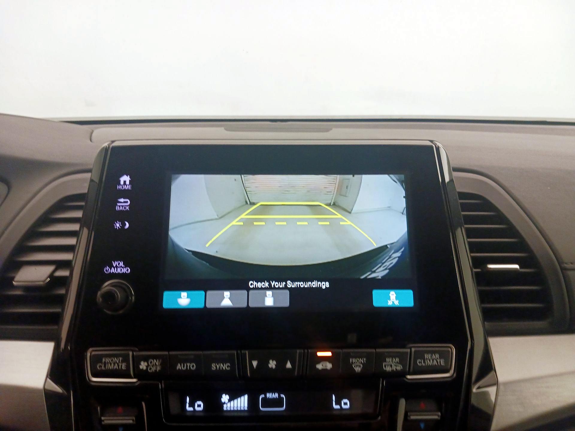 Thumbnail: 2019 Honda Odyssey - 14