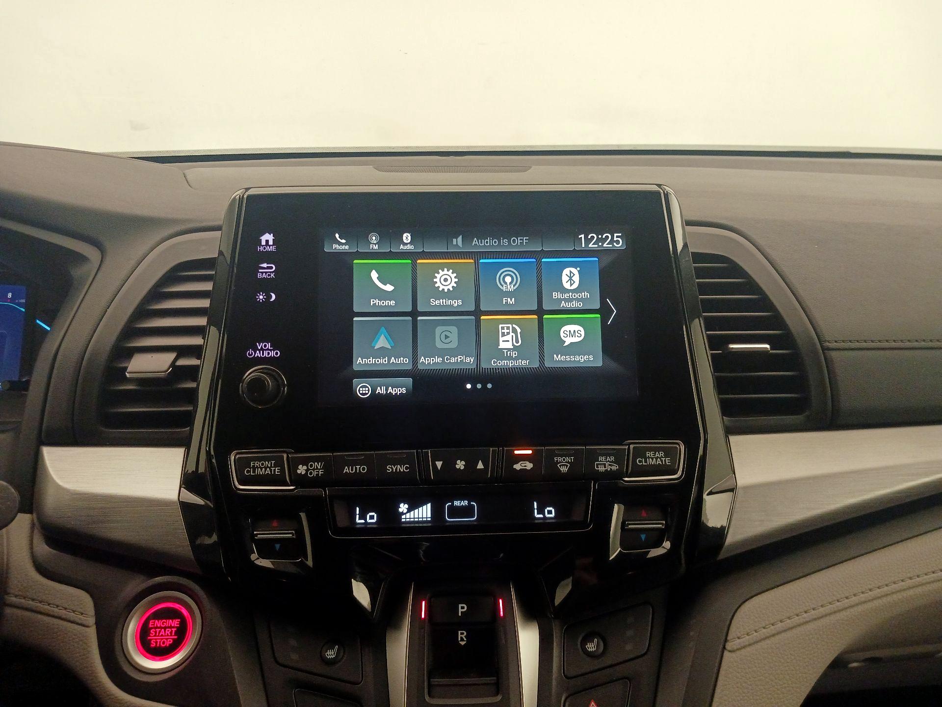 Thumbnail: 2019 Honda Odyssey - 16
