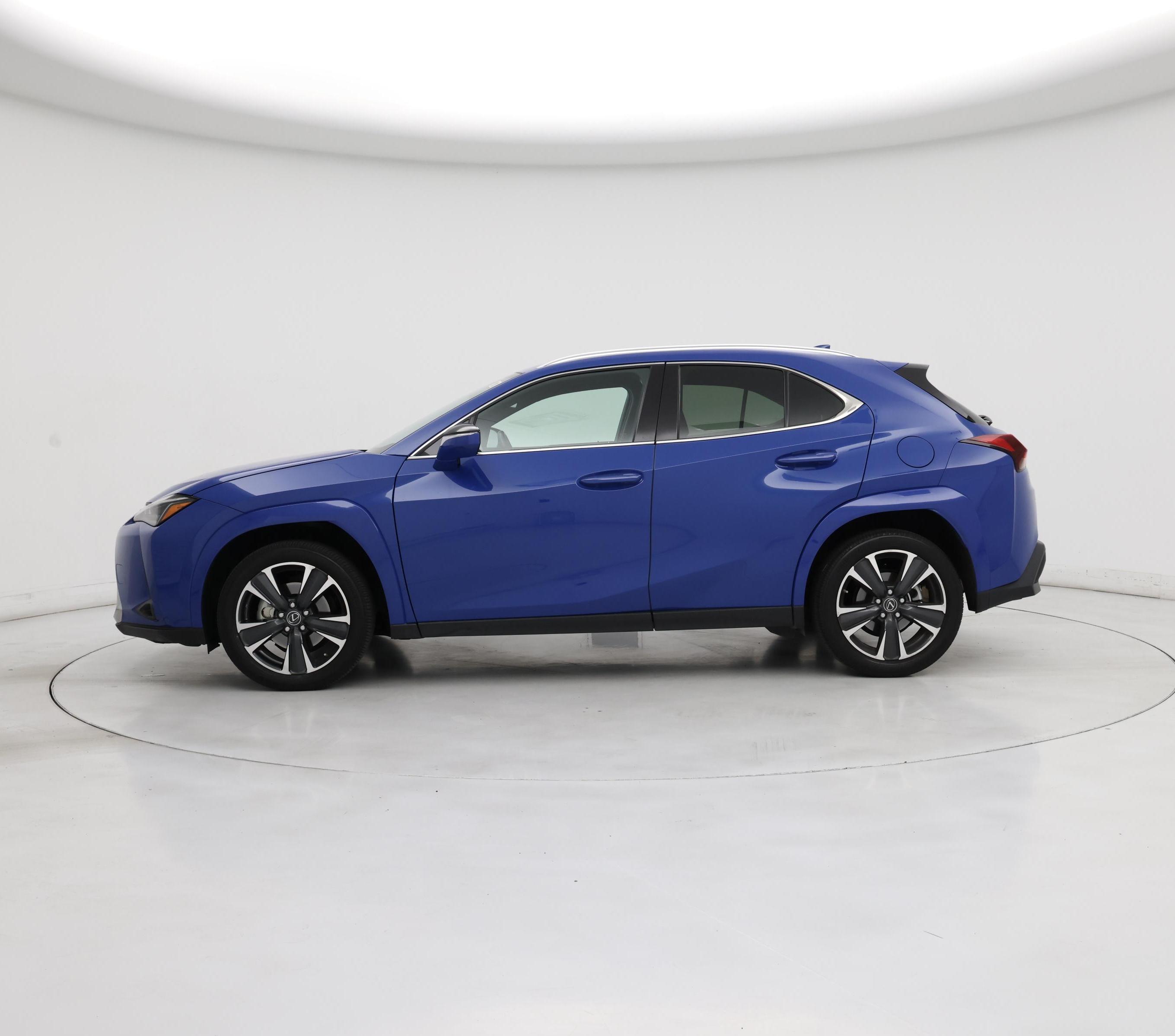 Thumbnail: 2024 Lexus UX - 3