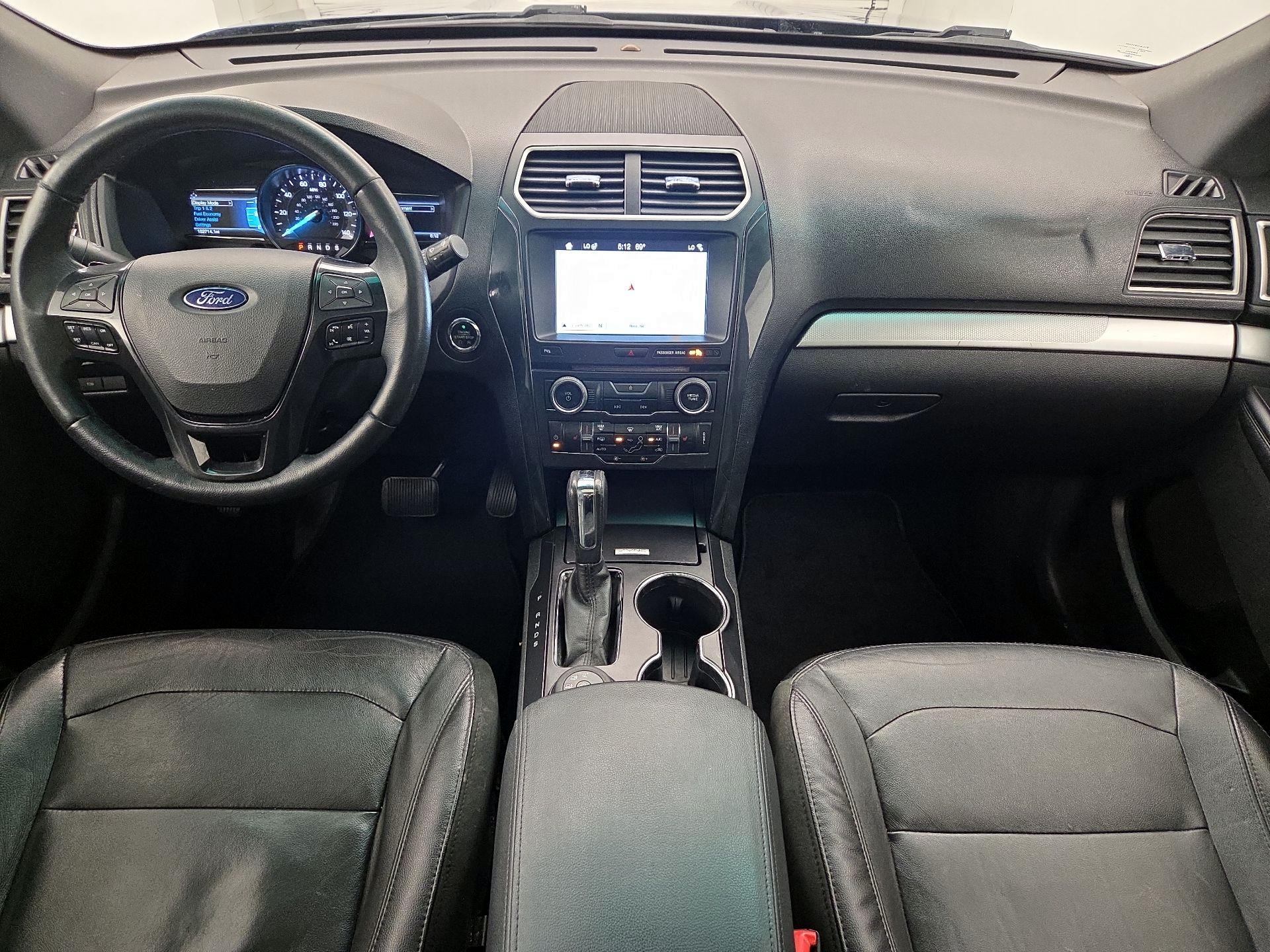 Thumbnail: 2017 Ford Explorer - 9