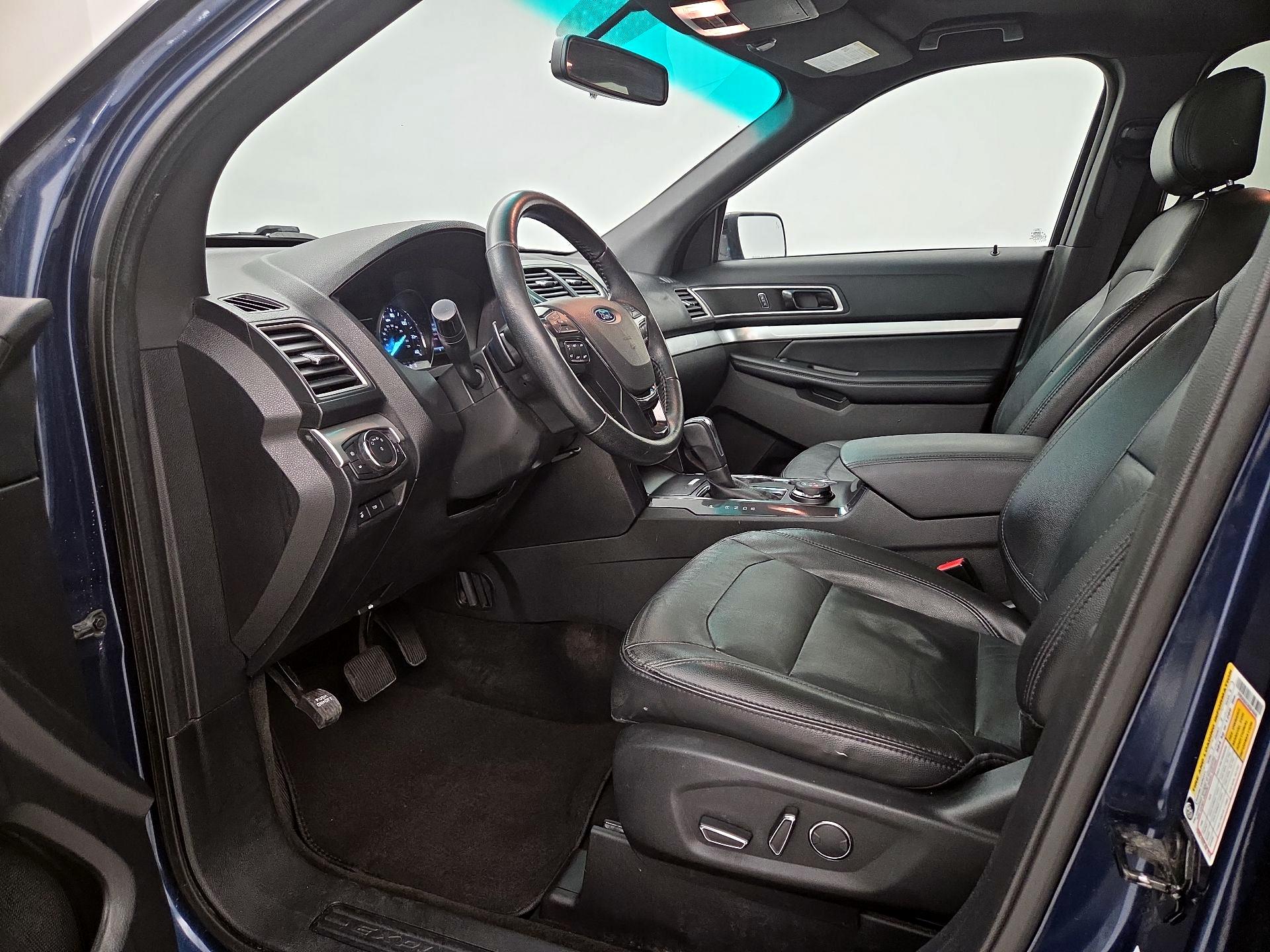 Thumbnail: 2017 Ford Explorer - 11