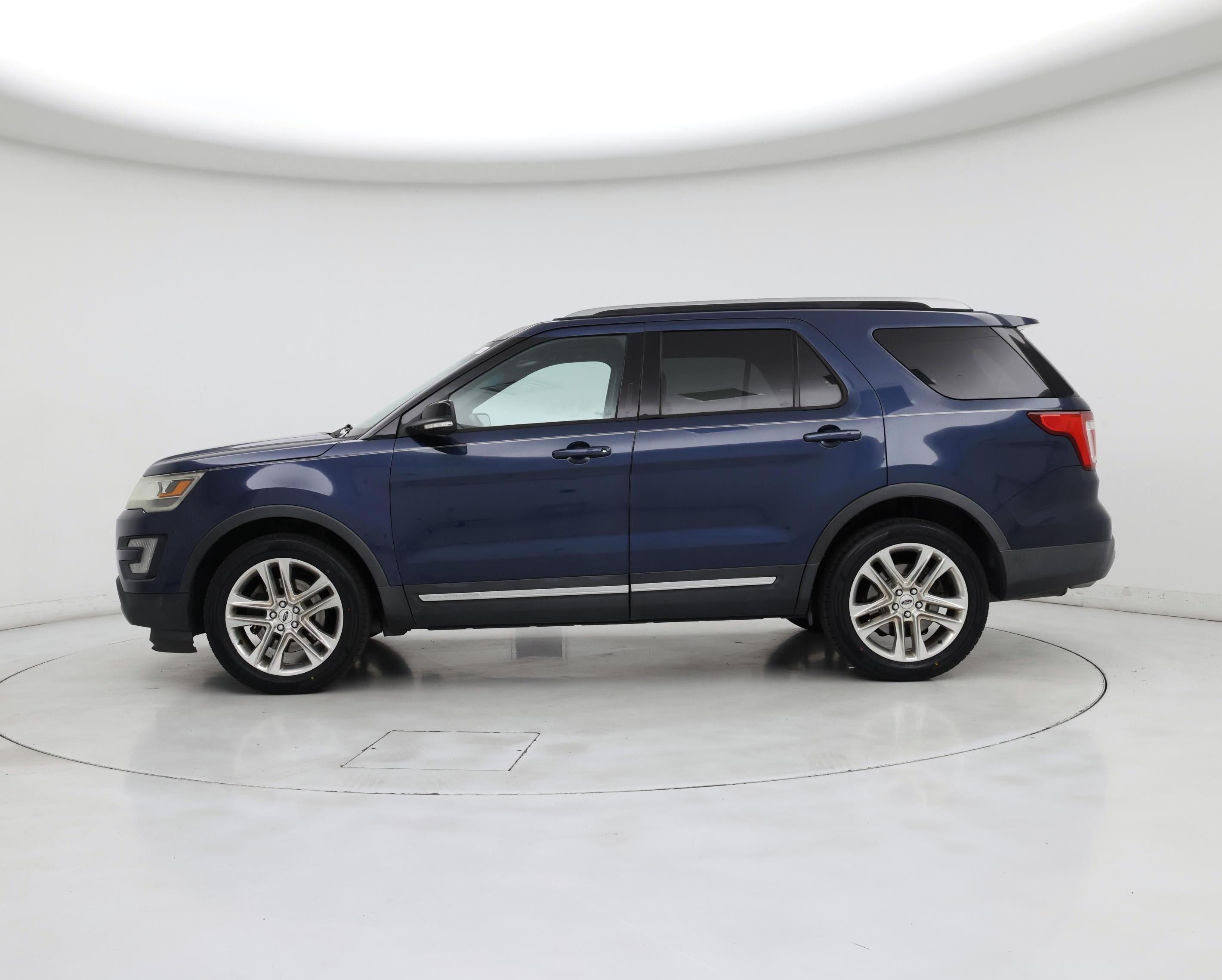 Thumbnail: 2017 Ford Explorer - 3