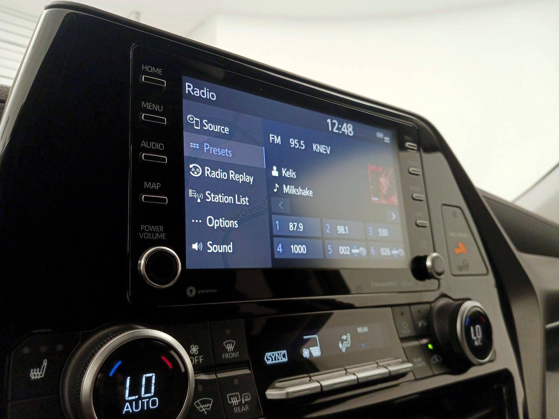 Thumbnail: 2021 Toyota Highlander - 16