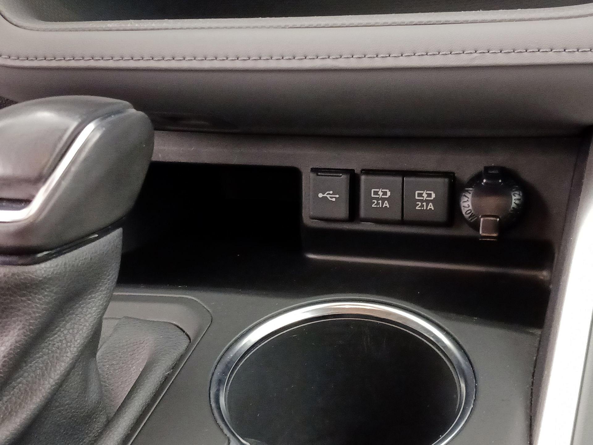 Thumbnail: 2021 Toyota Highlander - 19