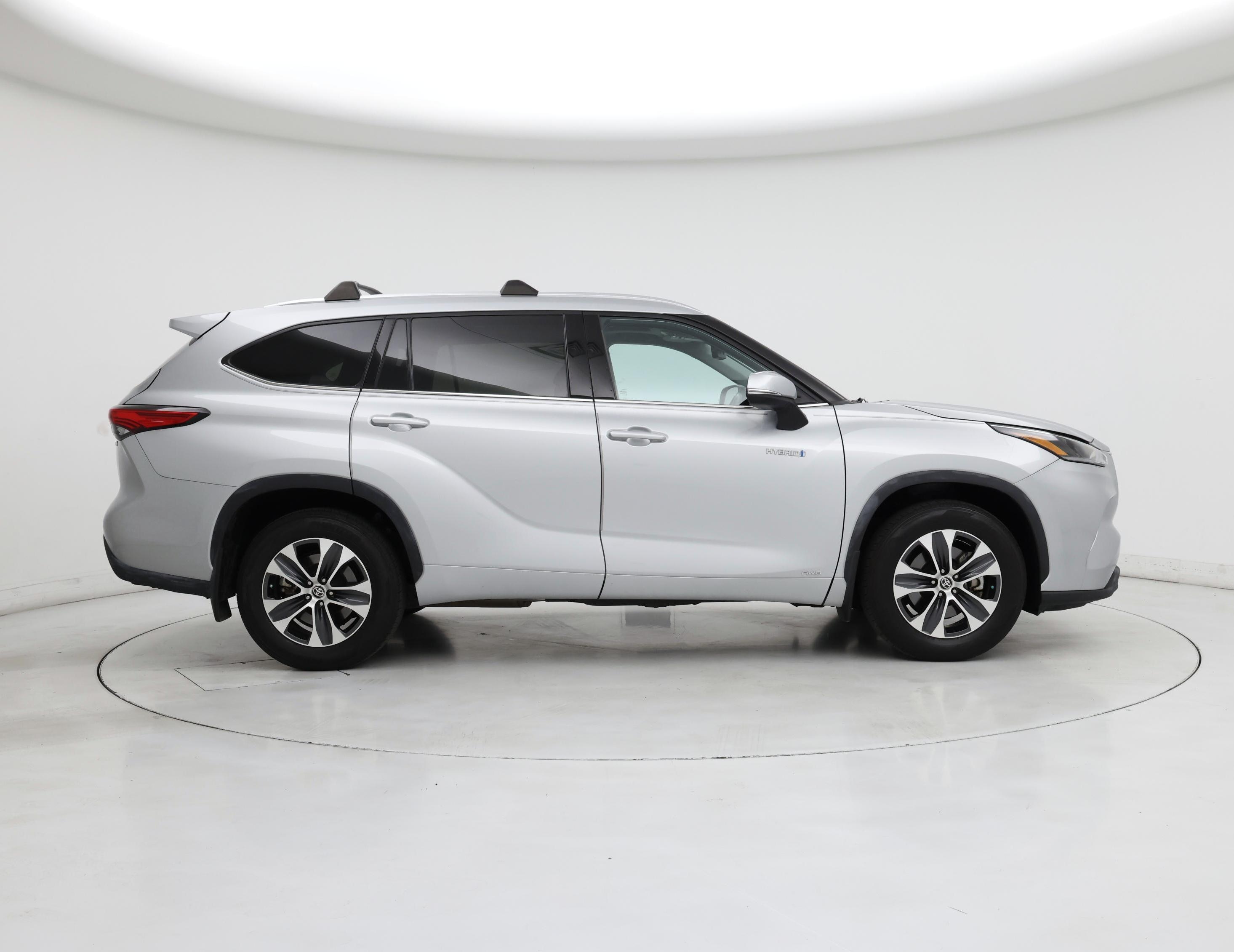 Thumbnail: 2021 Toyota Highlander - 7