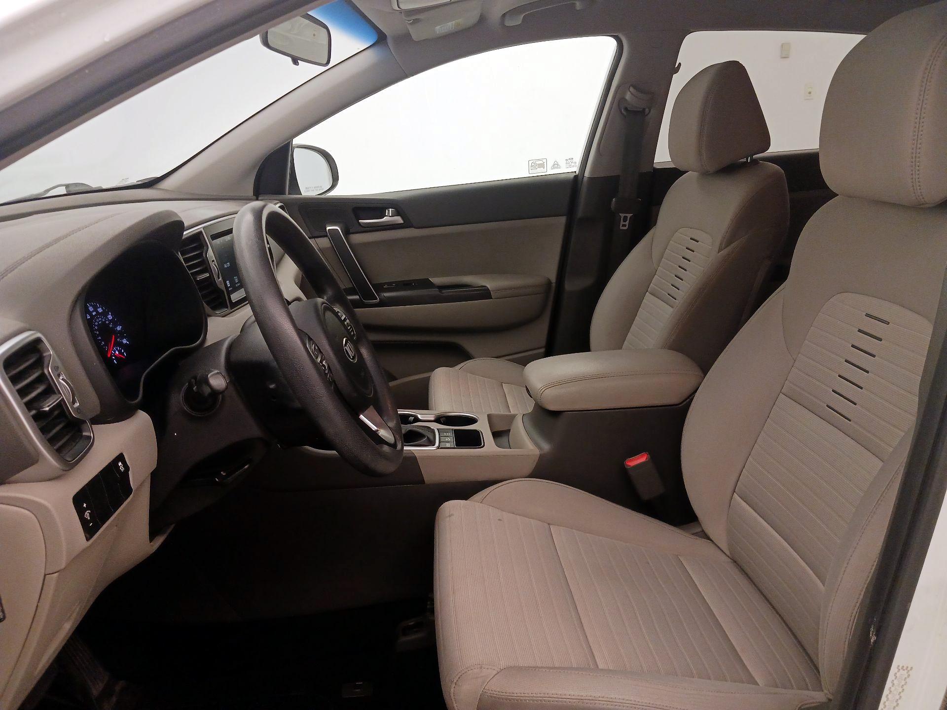 Thumbnail: 2017 Kia Sportage - 11