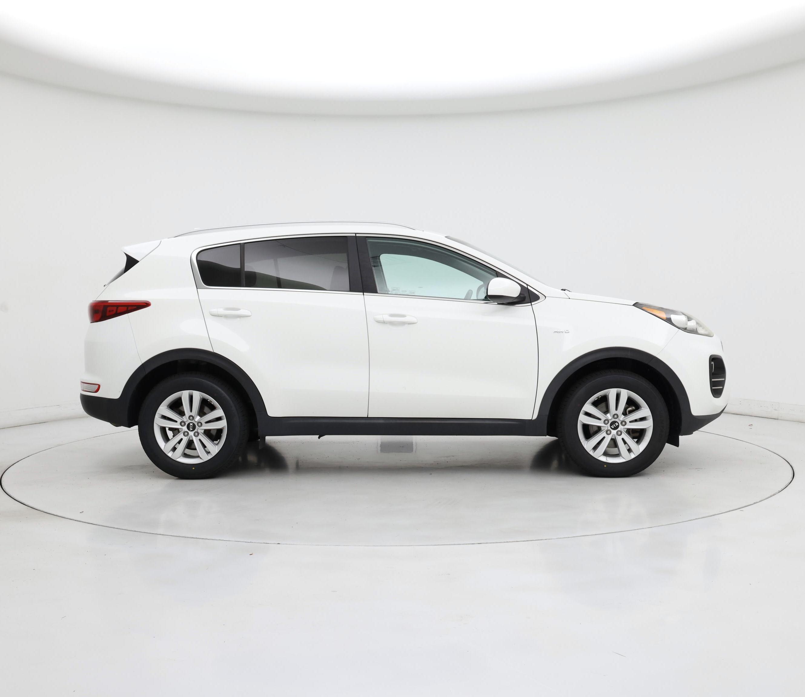Thumbnail: 2017 Kia Sportage - 7
