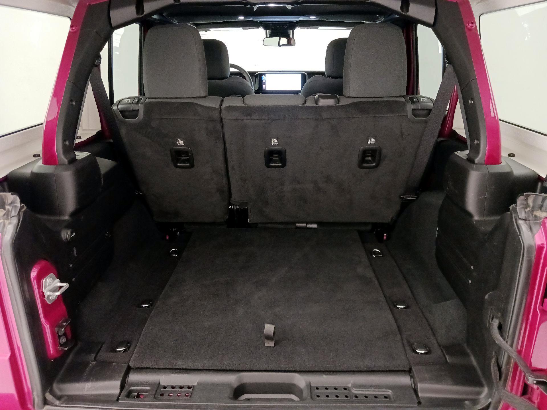 Thumbnail: 2024 Jeep Wrangler - 20