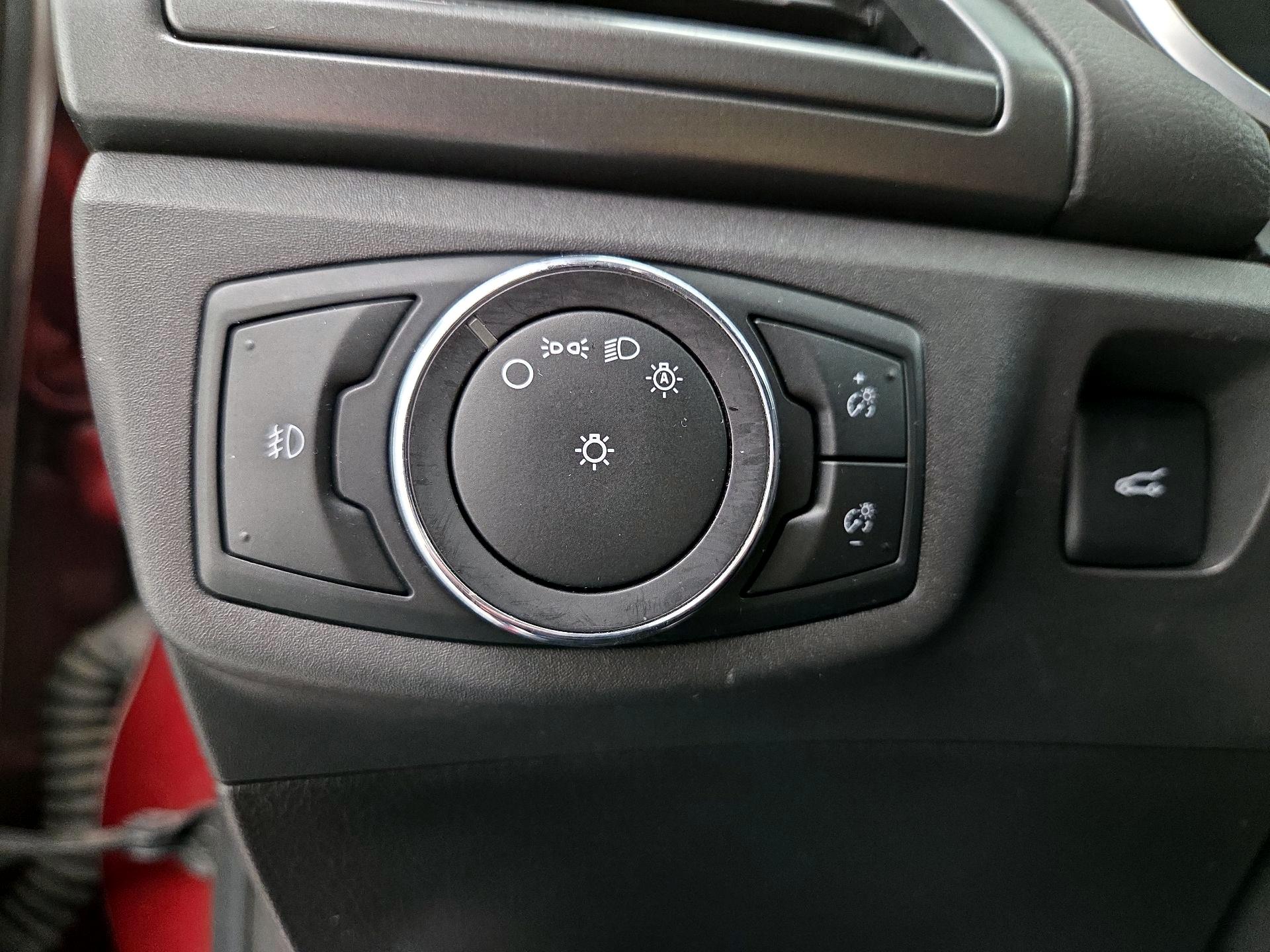 Thumbnail: 2014 Ford Fusion - 13