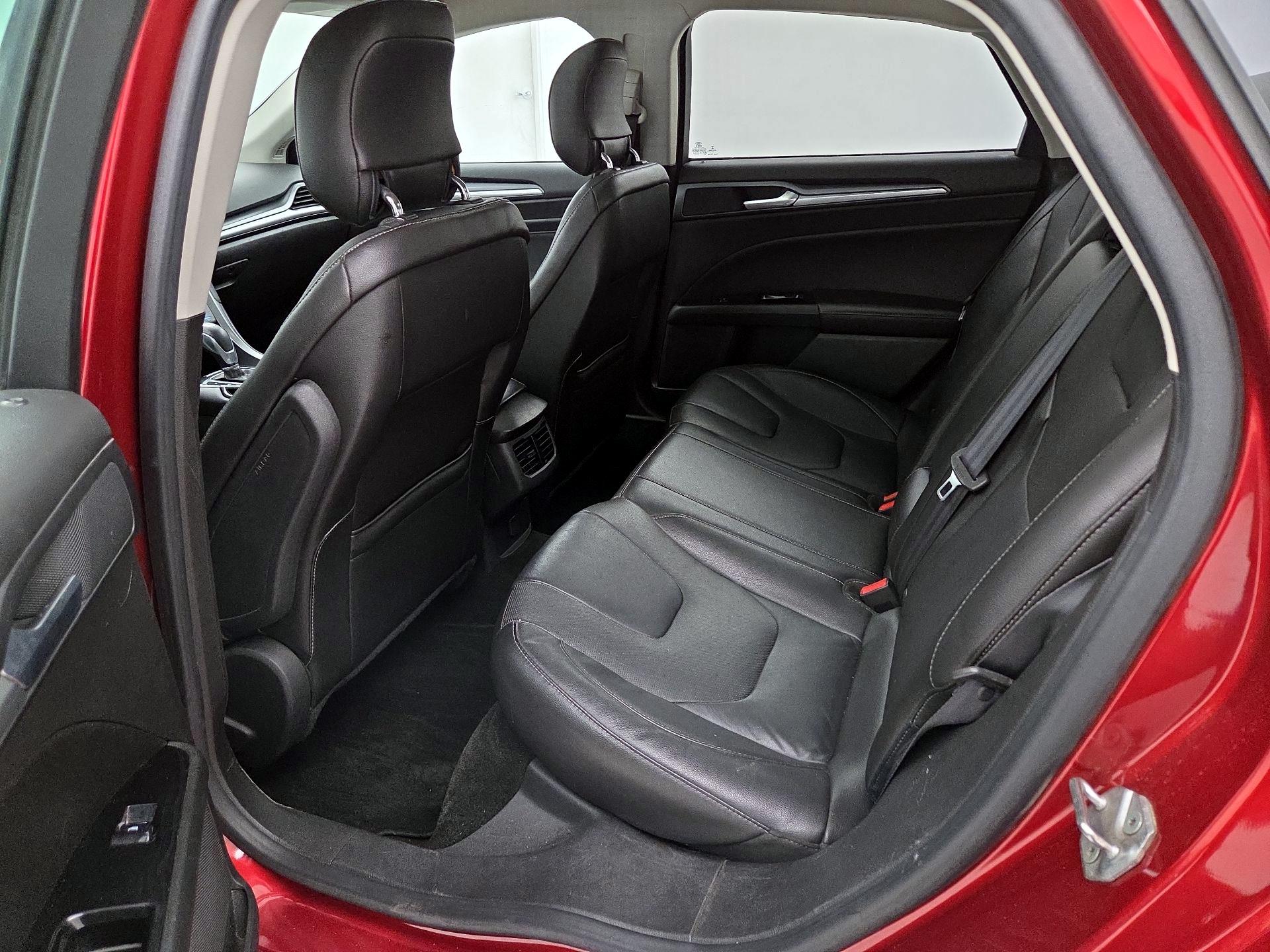 Thumbnail: 2014 Ford Fusion - 19