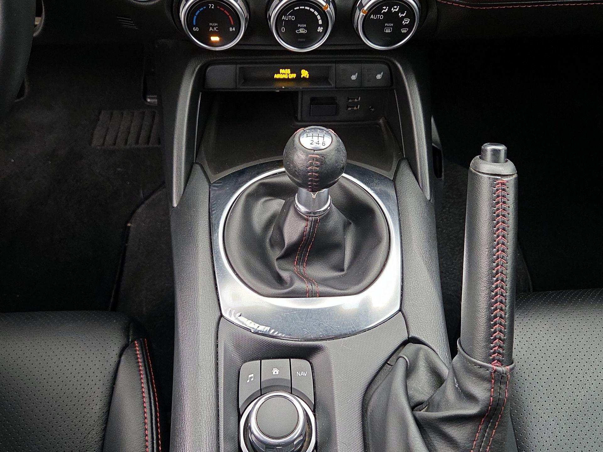 Thumbnail: 2018 Mazda MX-5 Miata - 17