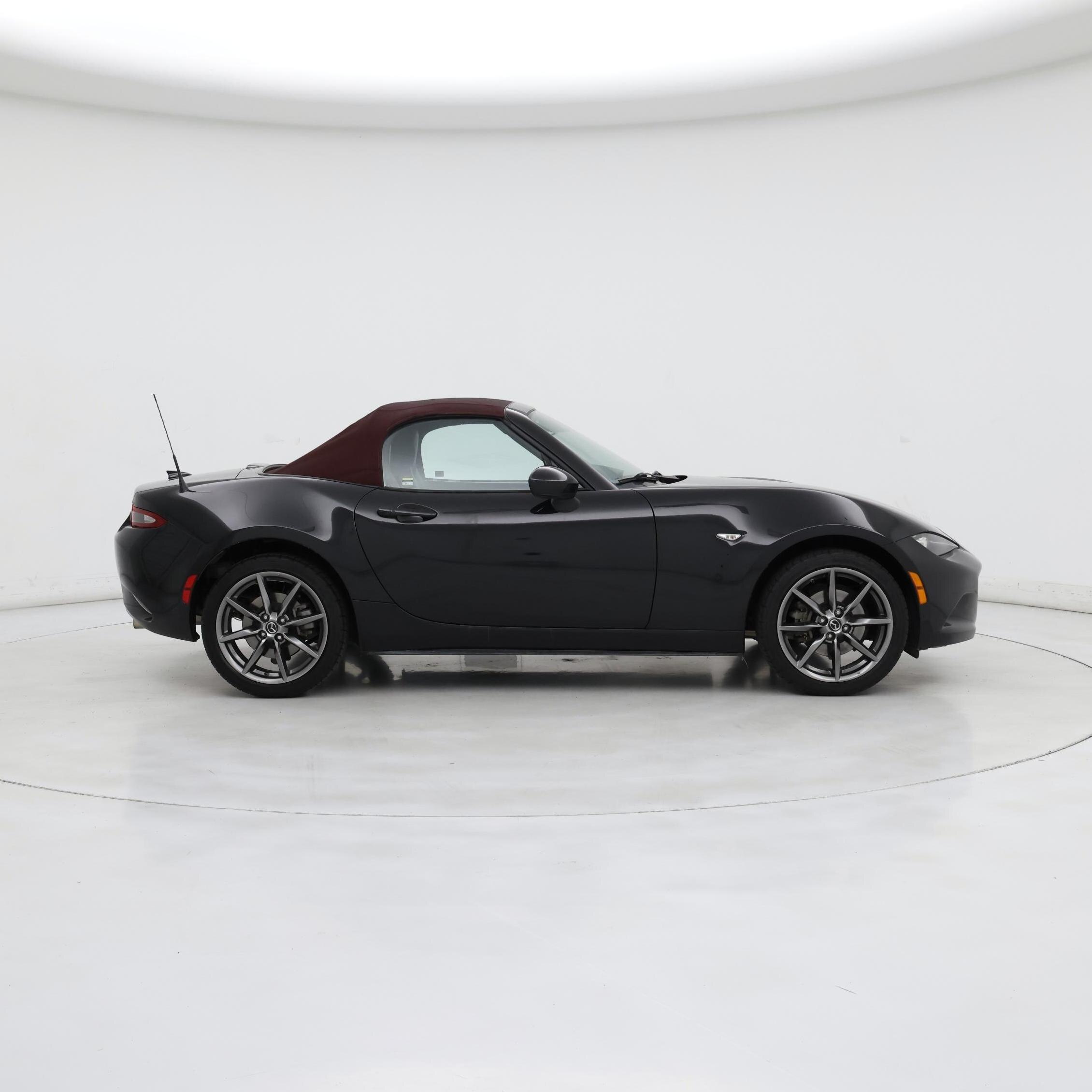 Thumbnail: 2018 Mazda MX-5 Miata - 7