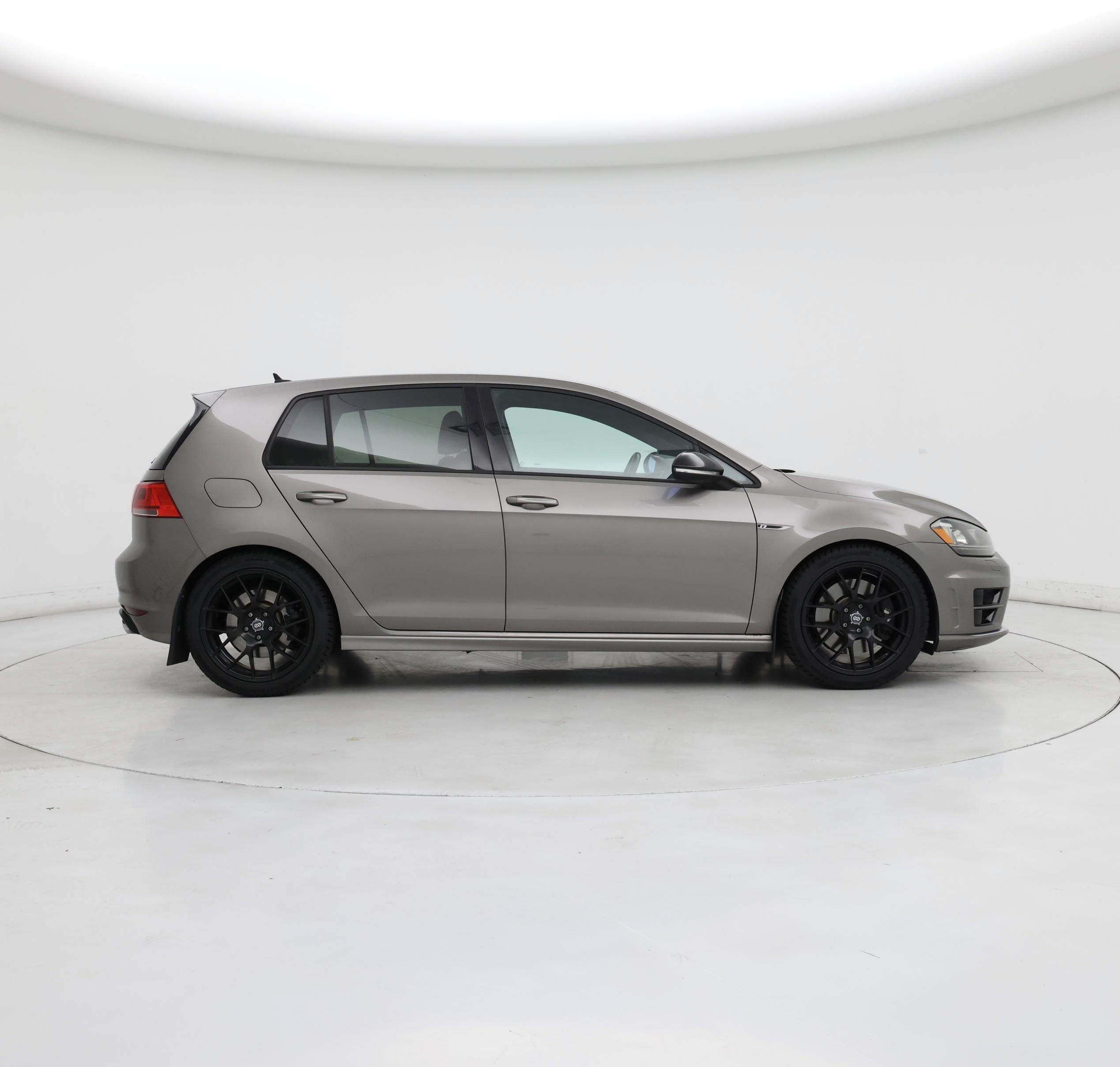Thumbnail: 2016 Volkswagen Golf - 7