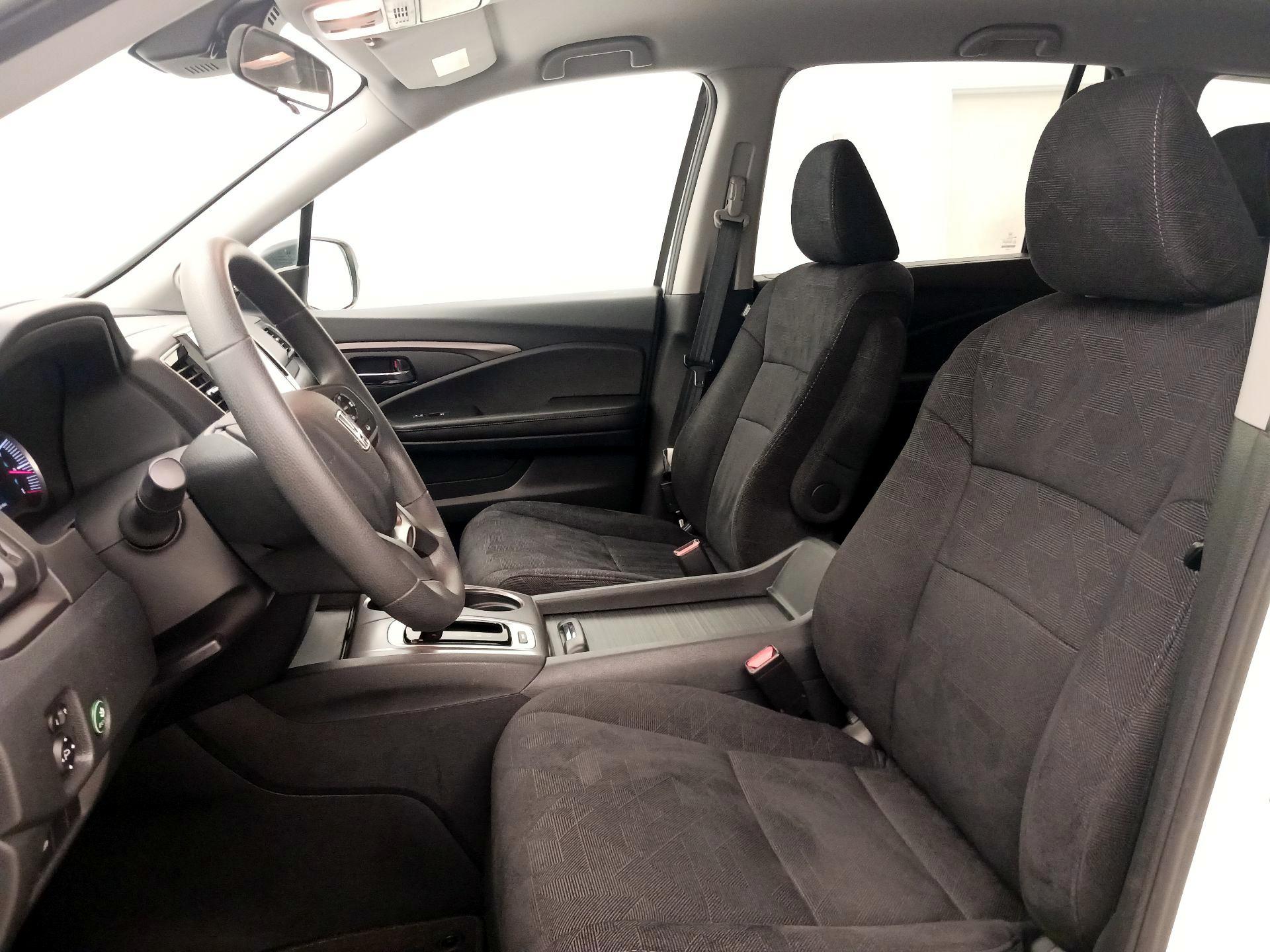 Thumbnail: 2020 Honda Pilot - 11