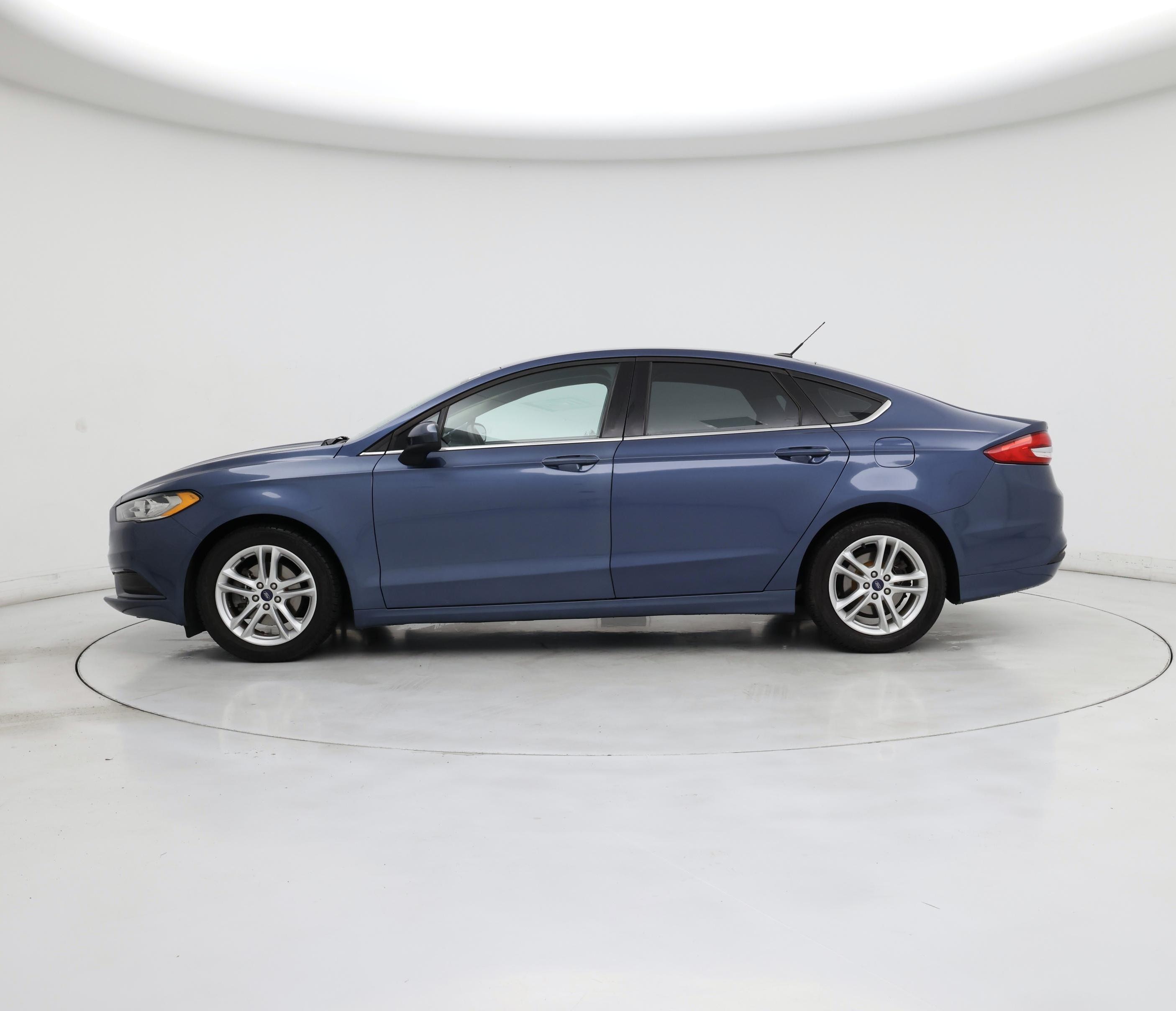Thumbnail: 2018 Ford Fusion - 3
