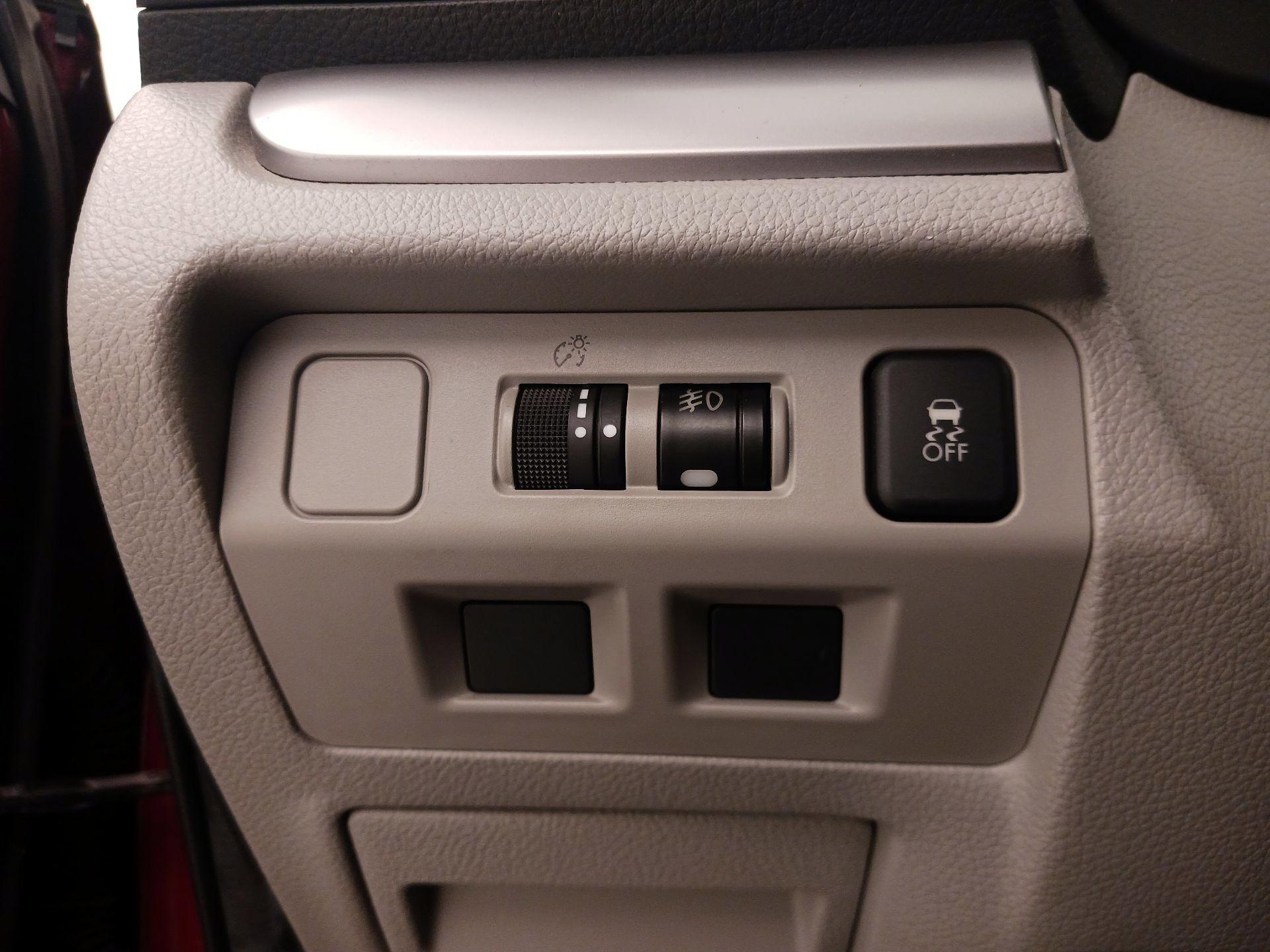 Thumbnail: 2017 Subaru Forester - 13
