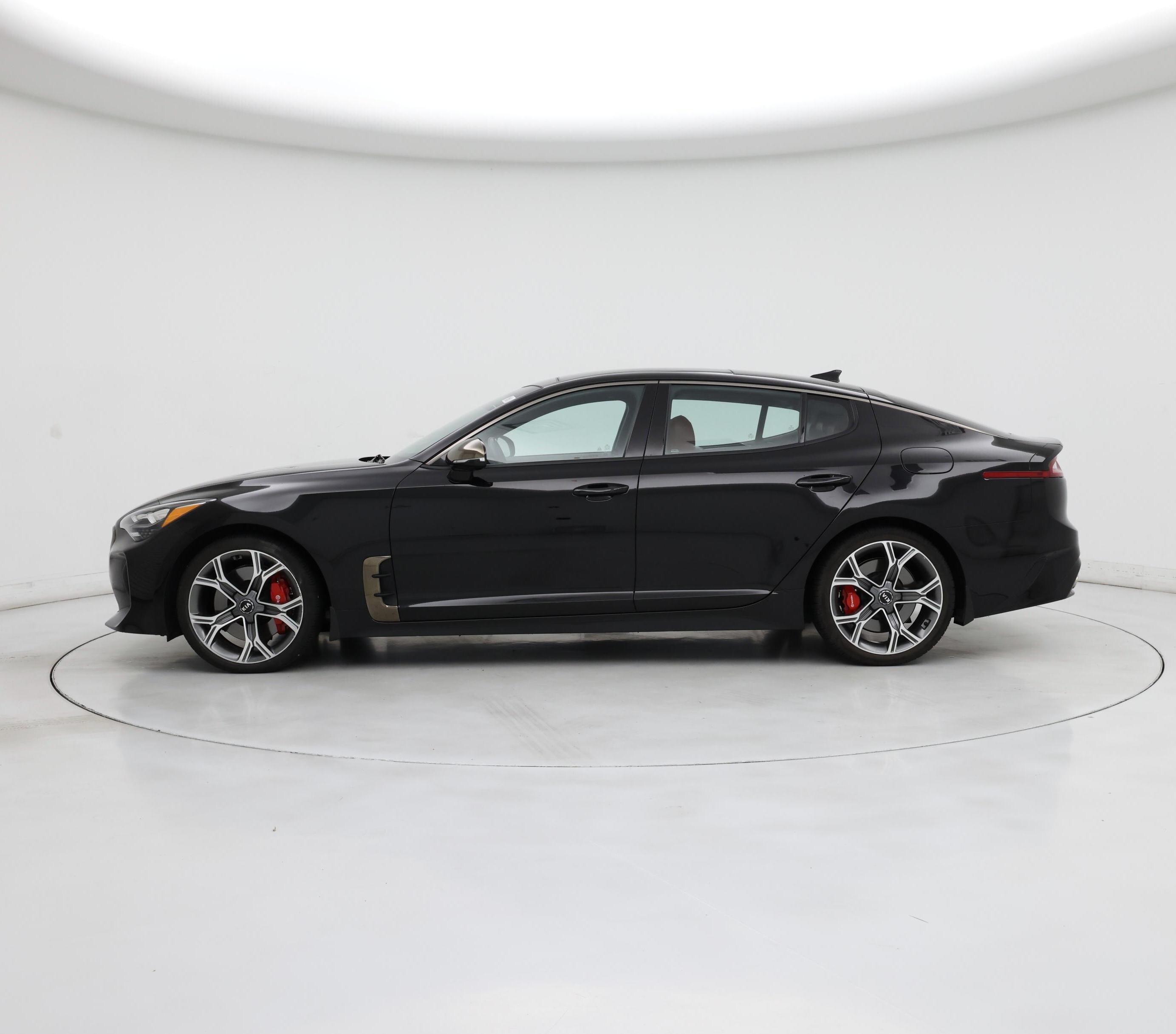 Thumbnail: 2019 Kia Stinger - 3