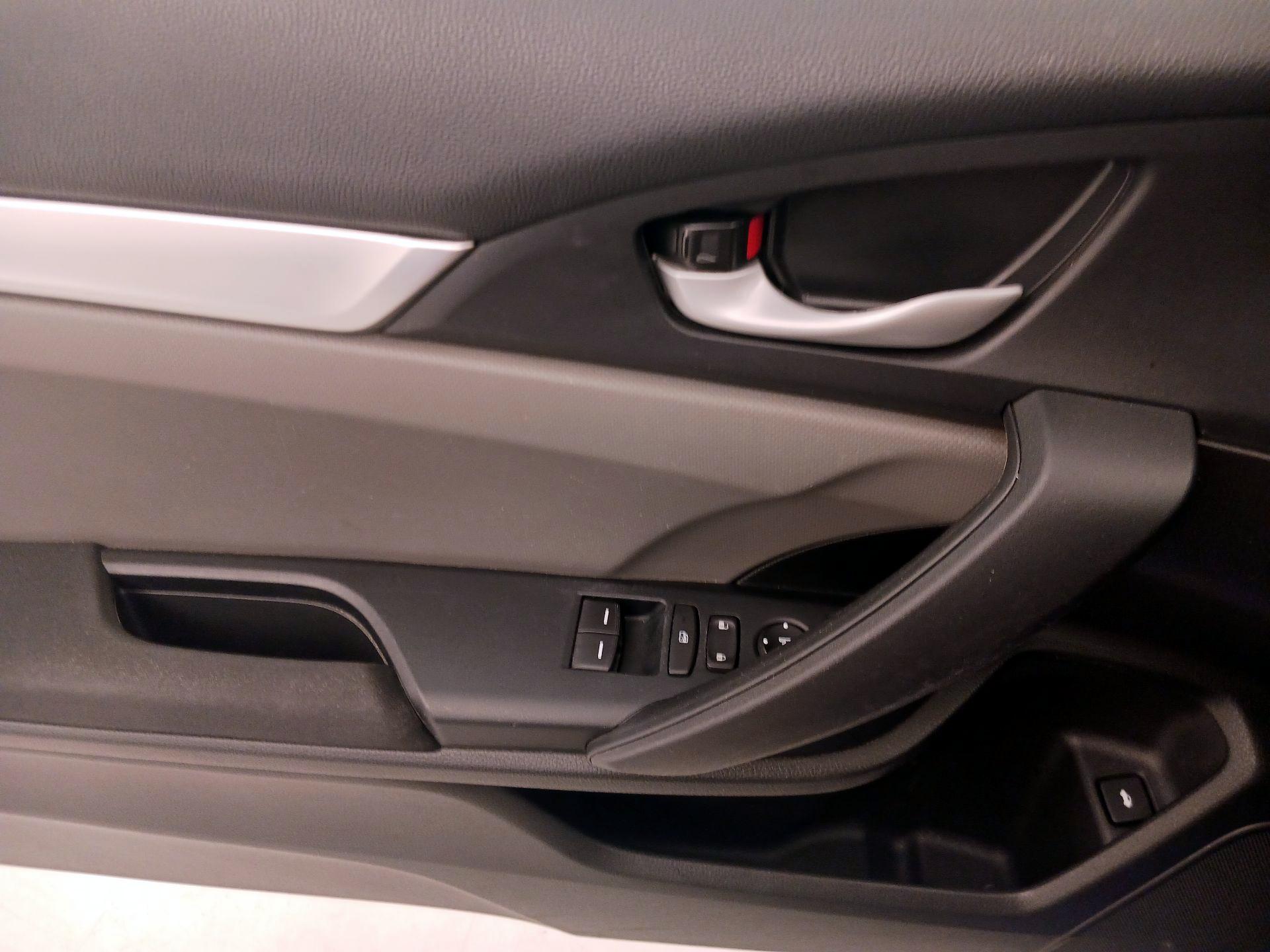 Thumbnail: 2018 Honda Civic - 12