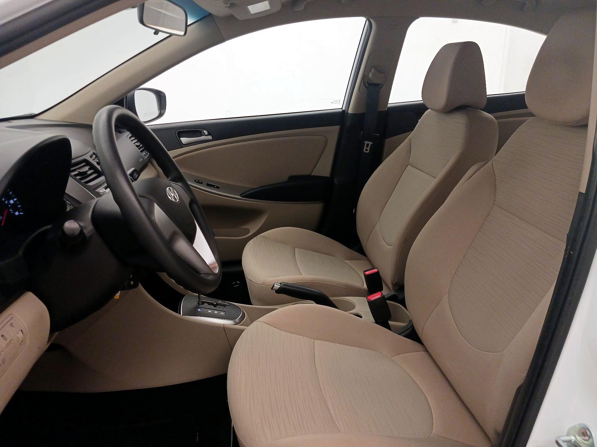 Thumbnail: 2016 Hyundai Accent - 11
