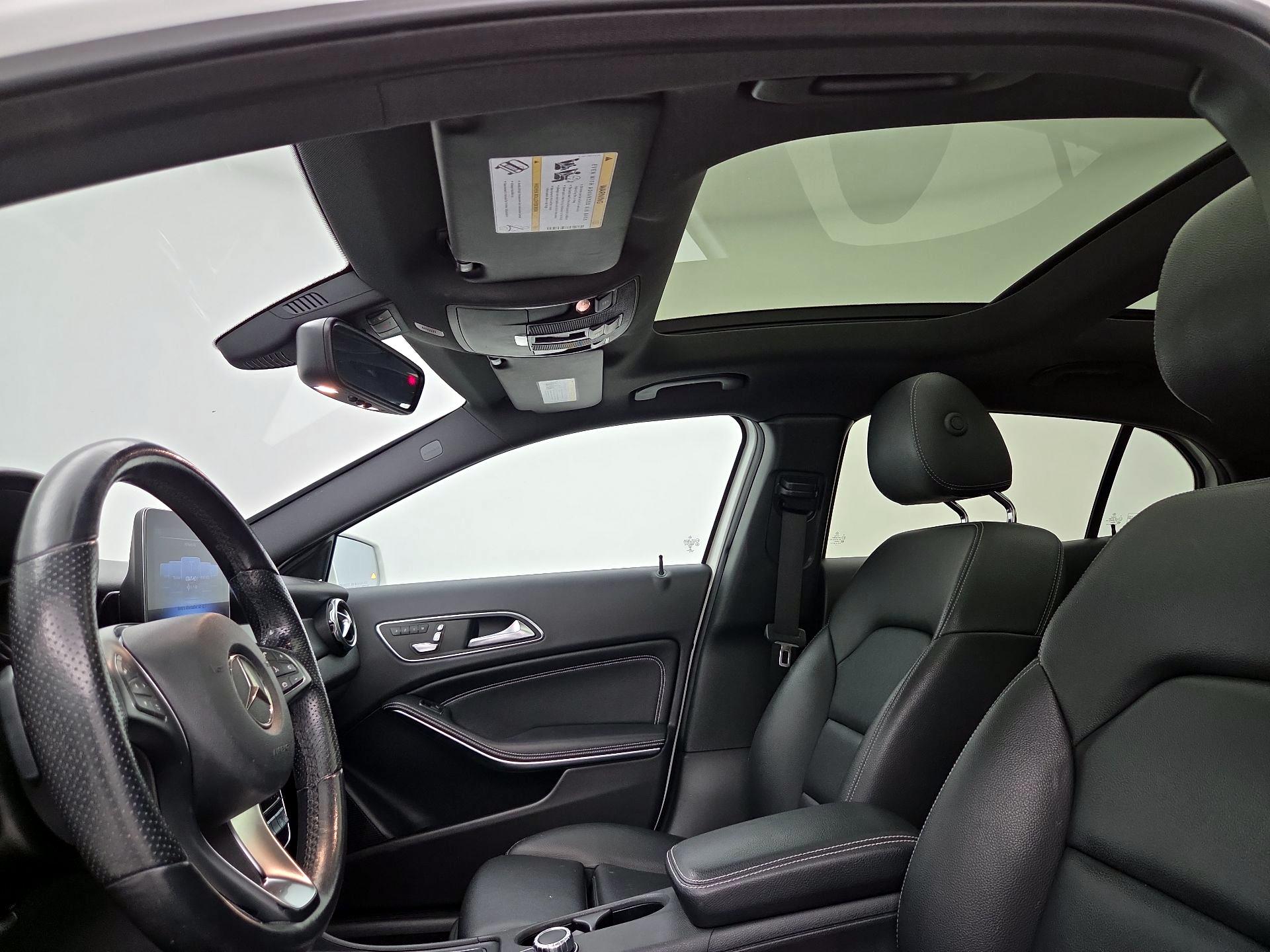 Thumbnail: 2019 Mercedes-Benz GLA - 18