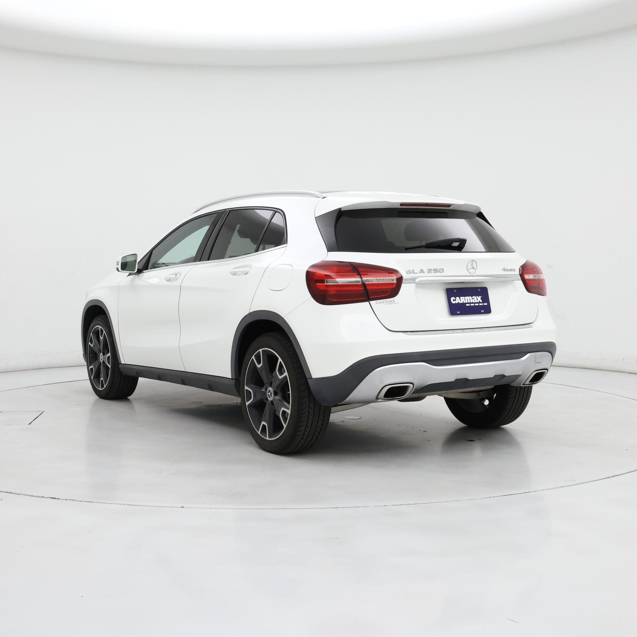 Thumbnail: 2019 Mercedes-Benz GLA - 2