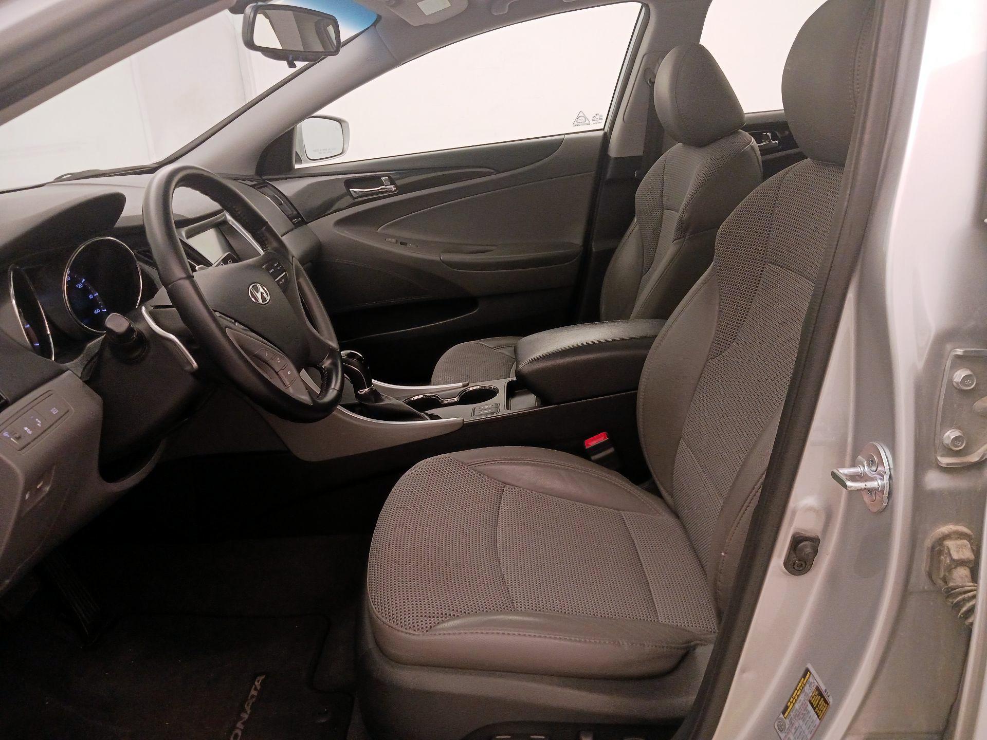 Thumbnail: 2014 Hyundai Sonata - 11