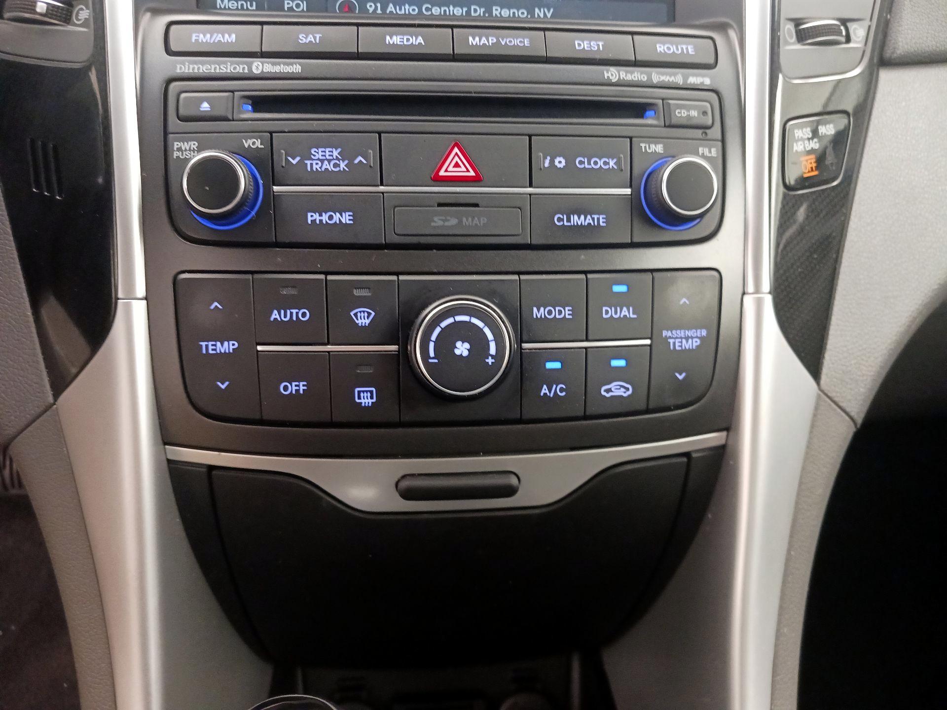 Thumbnail: 2014 Hyundai Sonata - 17