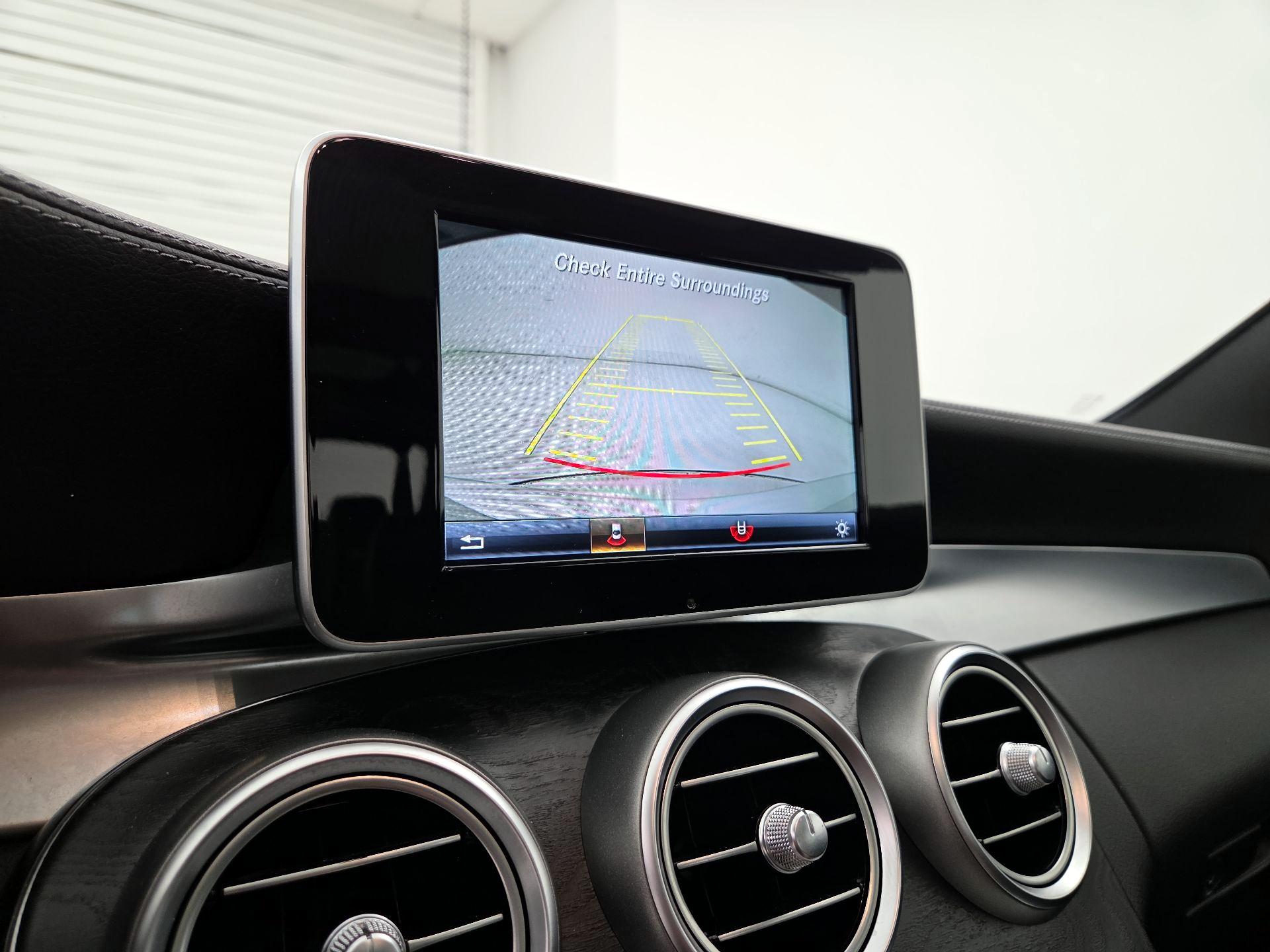 Thumbnail: 2015 Mercedes-Benz C-Class - 15