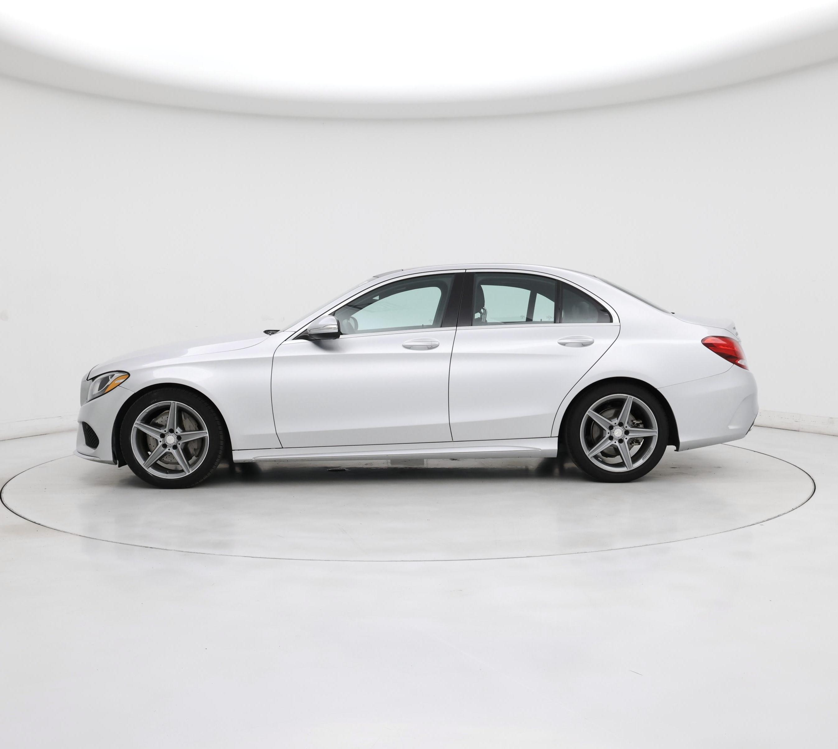 Thumbnail: 2015 Mercedes-Benz C-Class - 3
