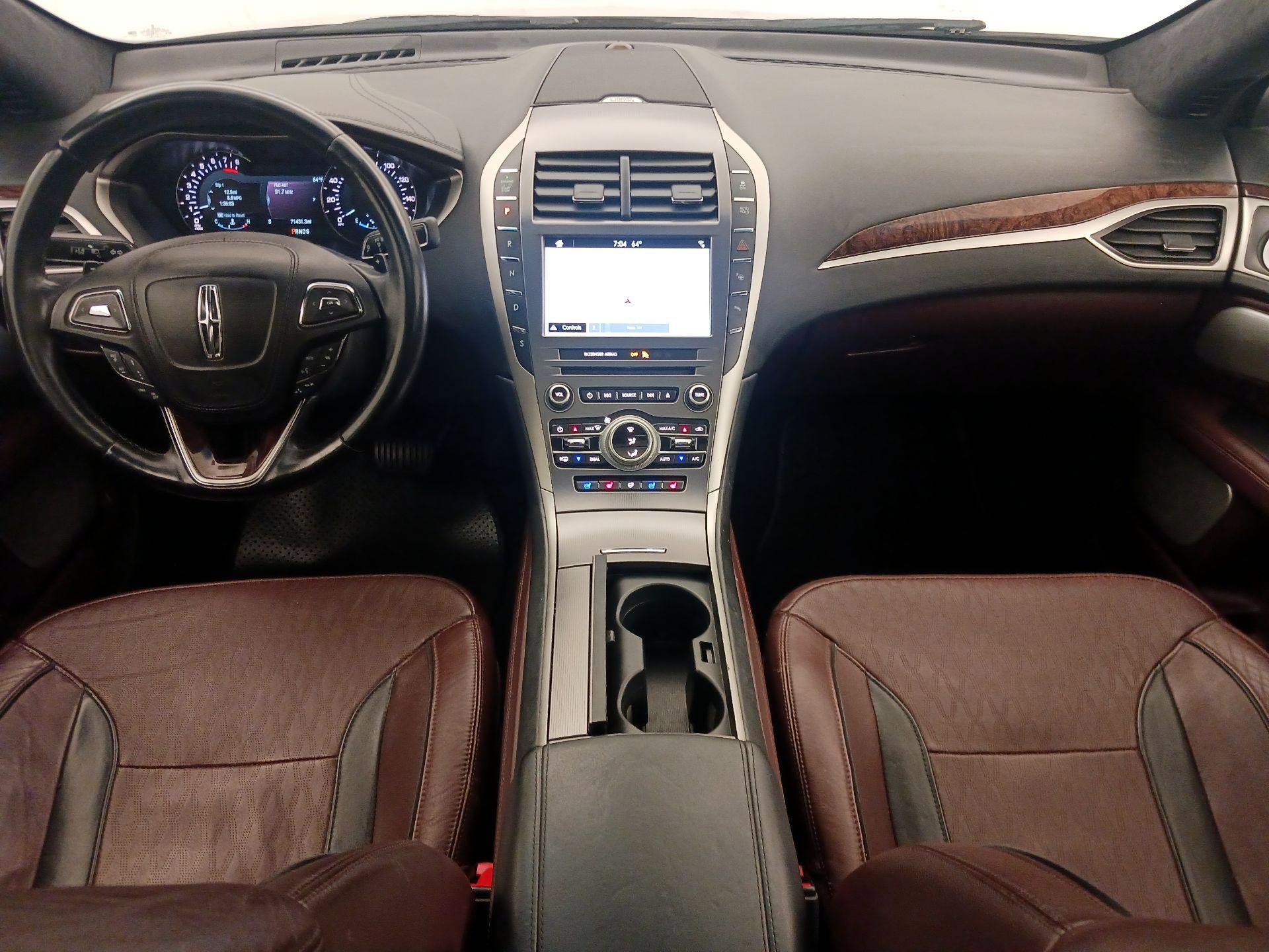 Thumbnail: 2017 Lincoln MKZ - 9